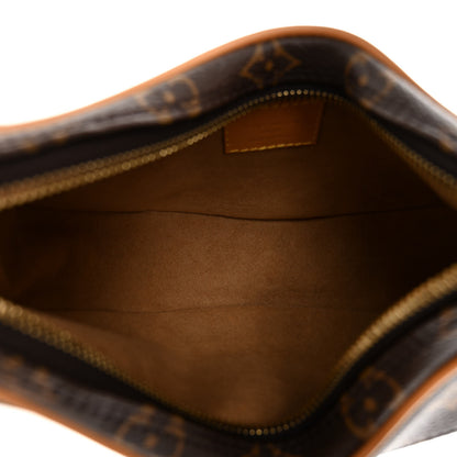 Louis Vuitton Monogram Loop 5 of 9