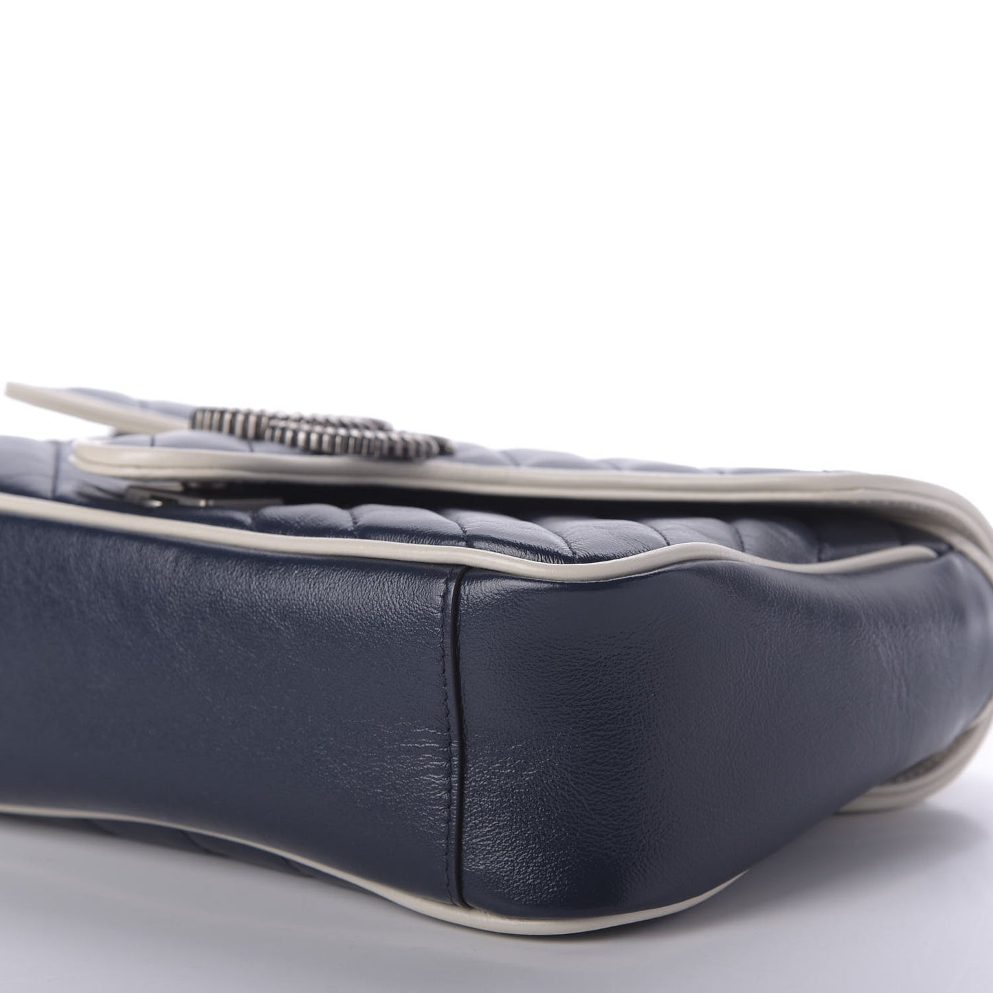 Vintage Effect Calfskin Matelasse Diagonal Small Torchon GG Marmont Shoulder Bag Blue Agata Mystic White