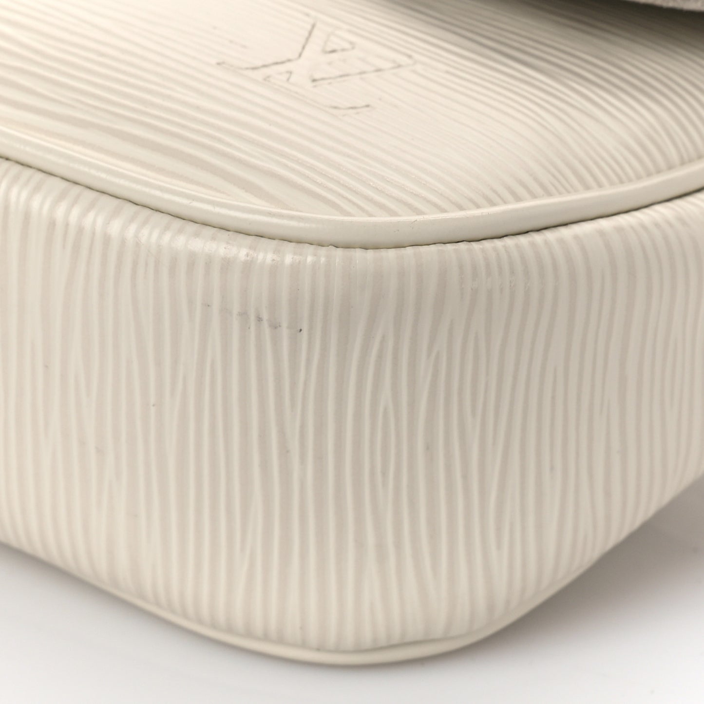 Epi Montaigne Clutch Ivory