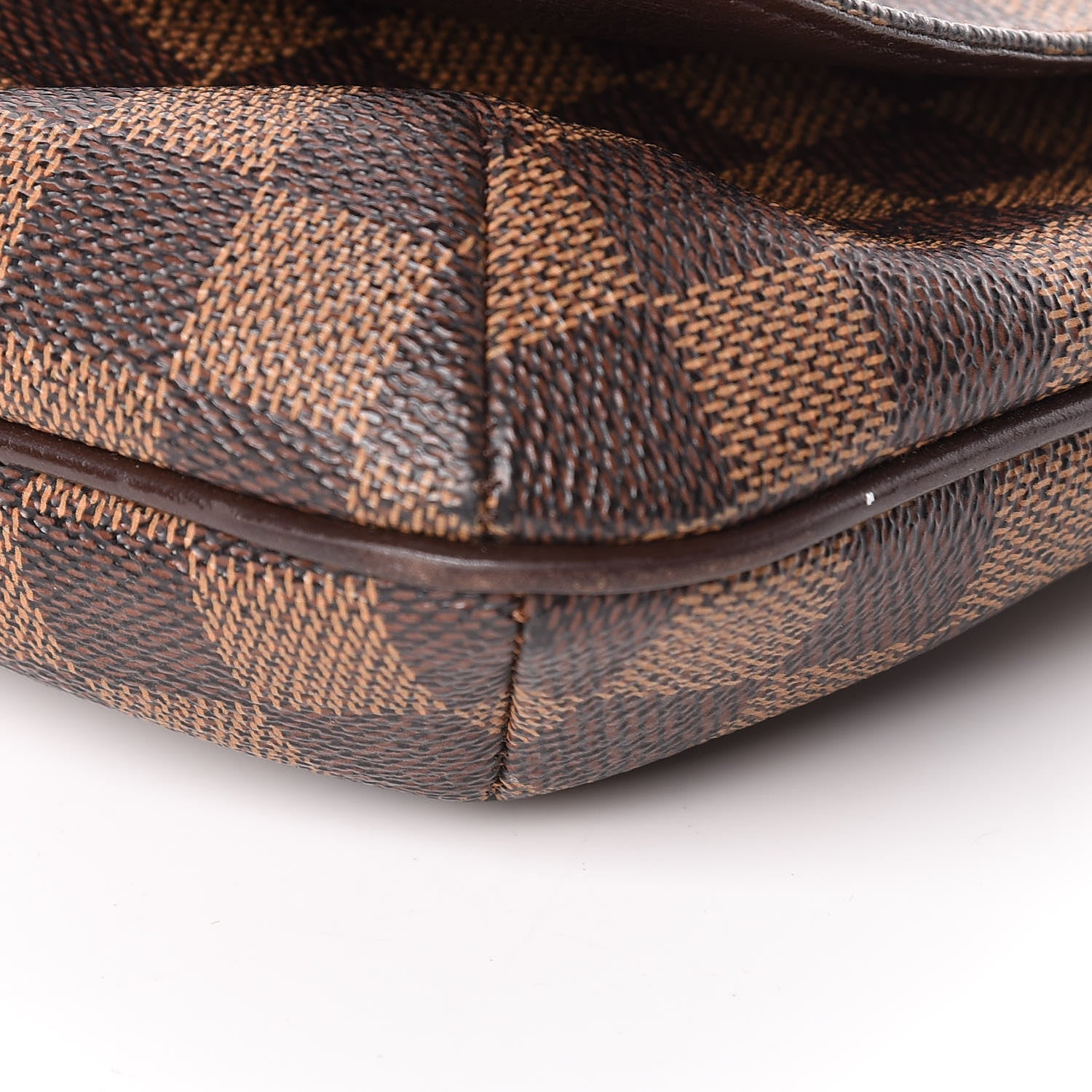 Louis Vuitton Damier Ebene Musette Tango 9 of 13