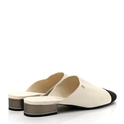 Chanel Lambskin Grosgrain Cap Toe CC Mules 39.5 White Black 4 of 13