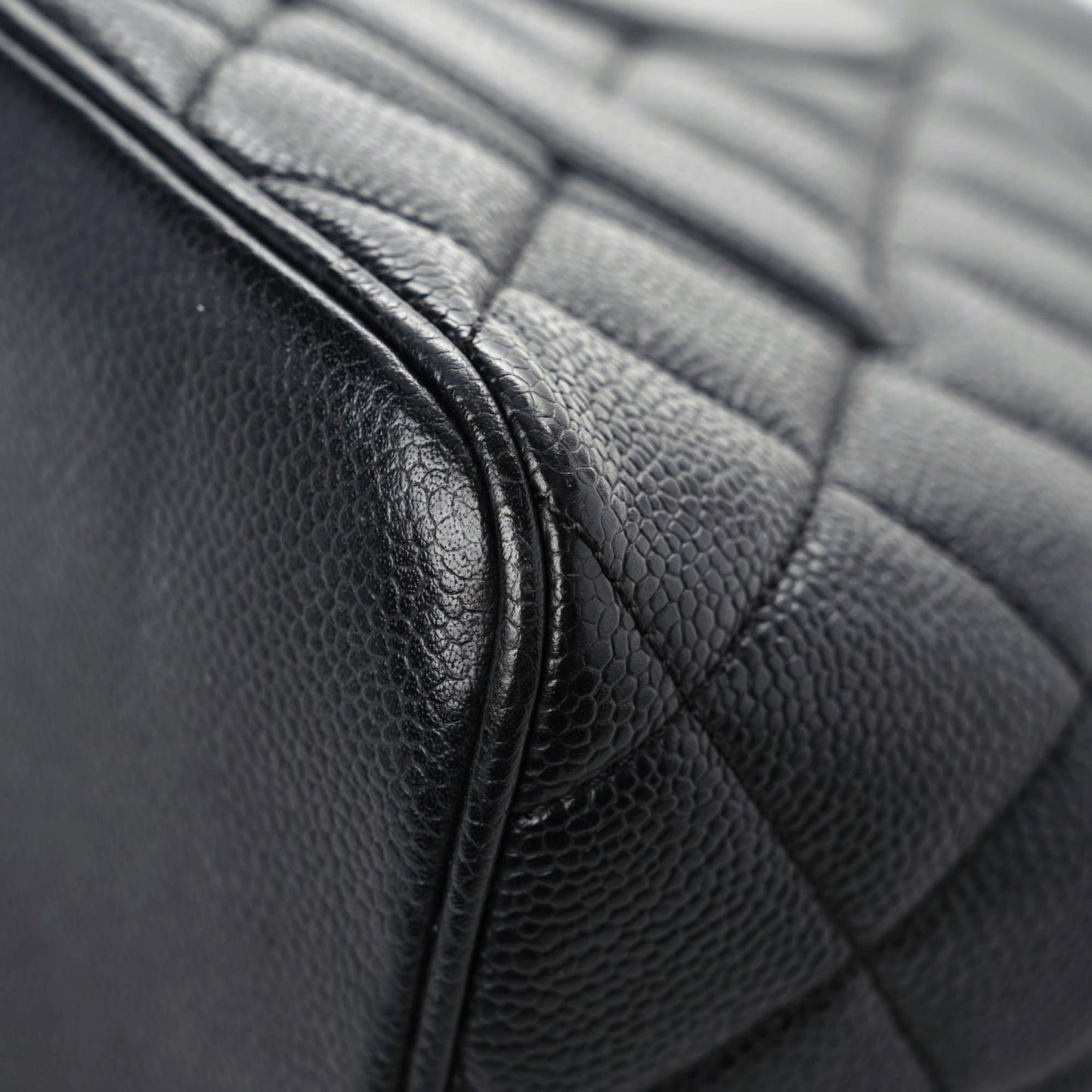 Caviar Quilted Medallion Tote Black