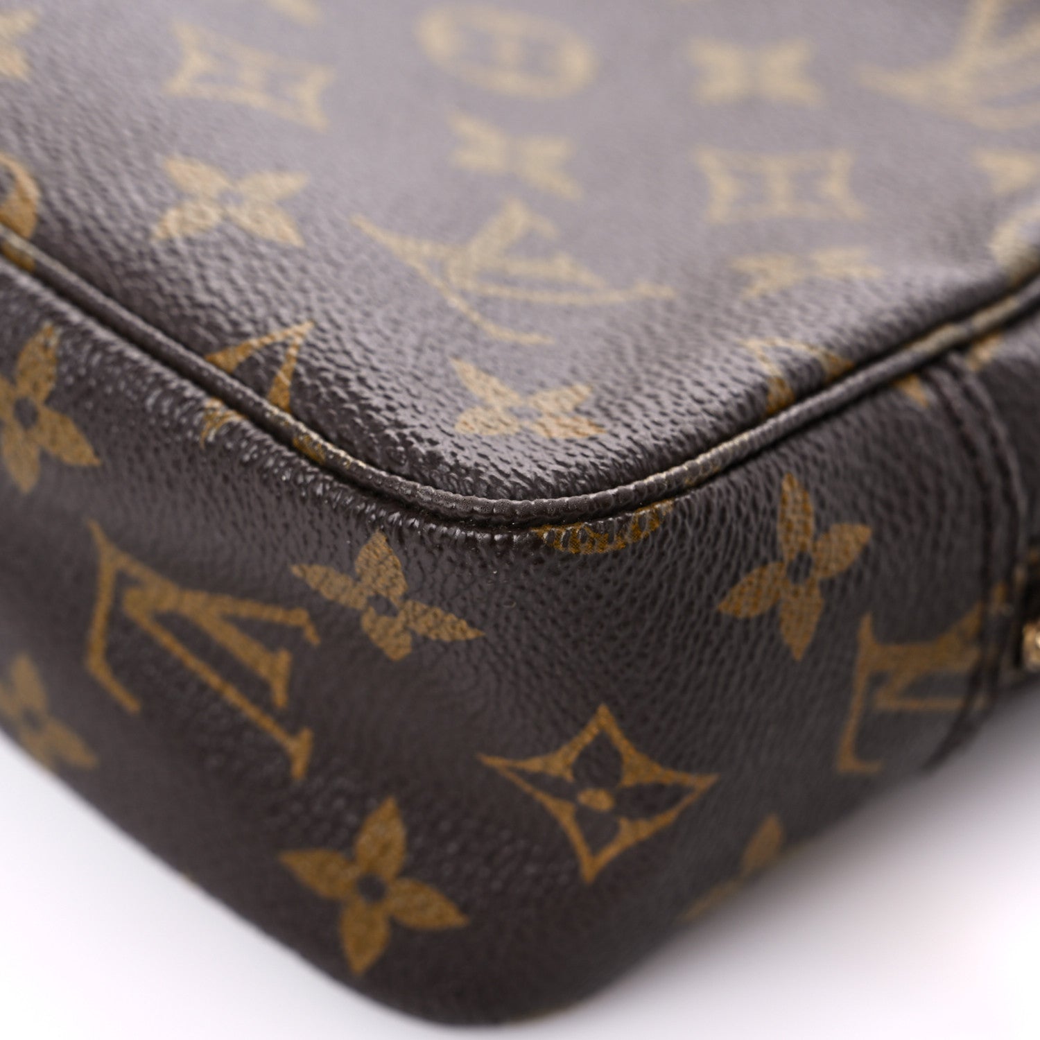 Louis Vuitton Monogram Trousse Toilette 23 10 of 15