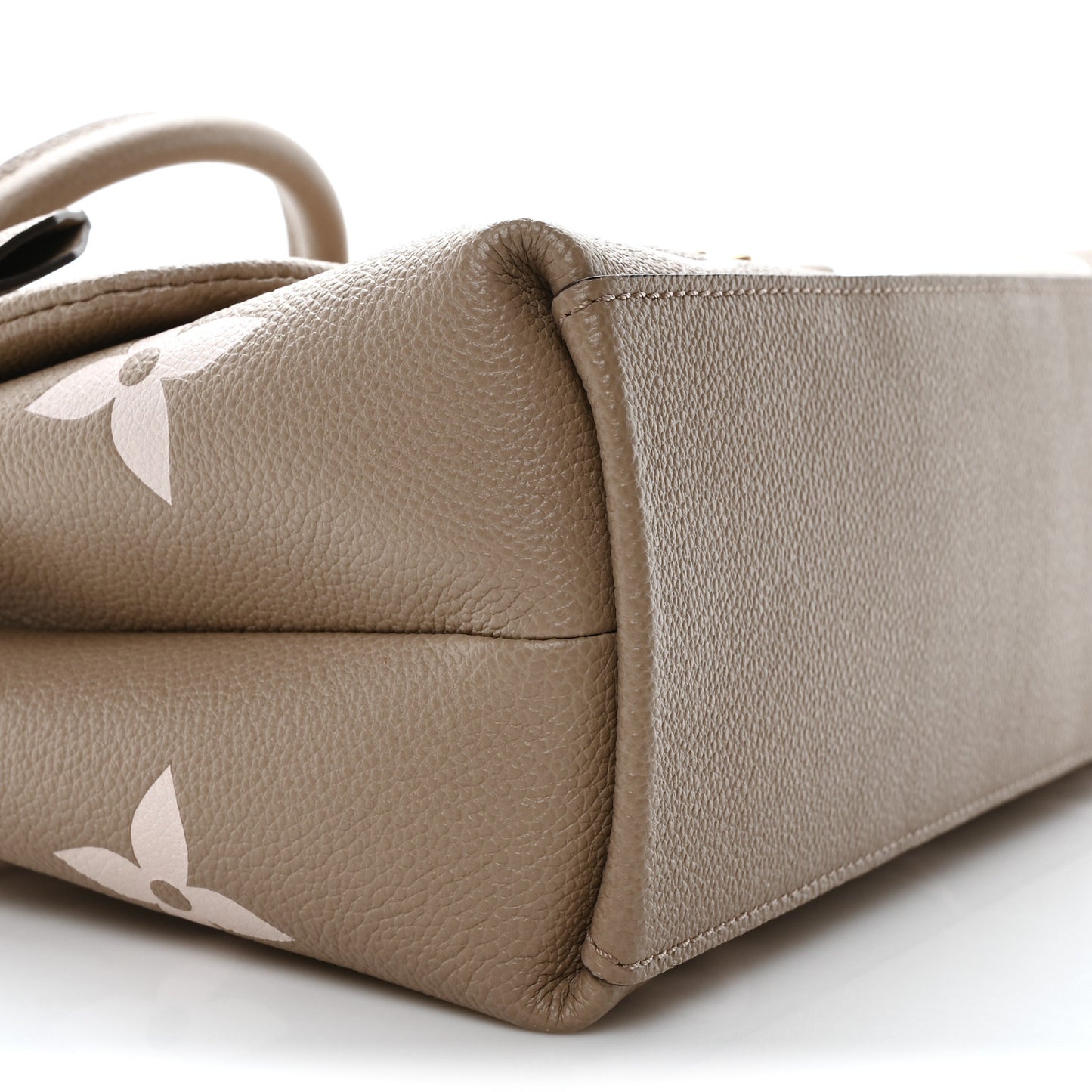 Empreinte Monogram Giant Madeleine MM Dove Grey Beige