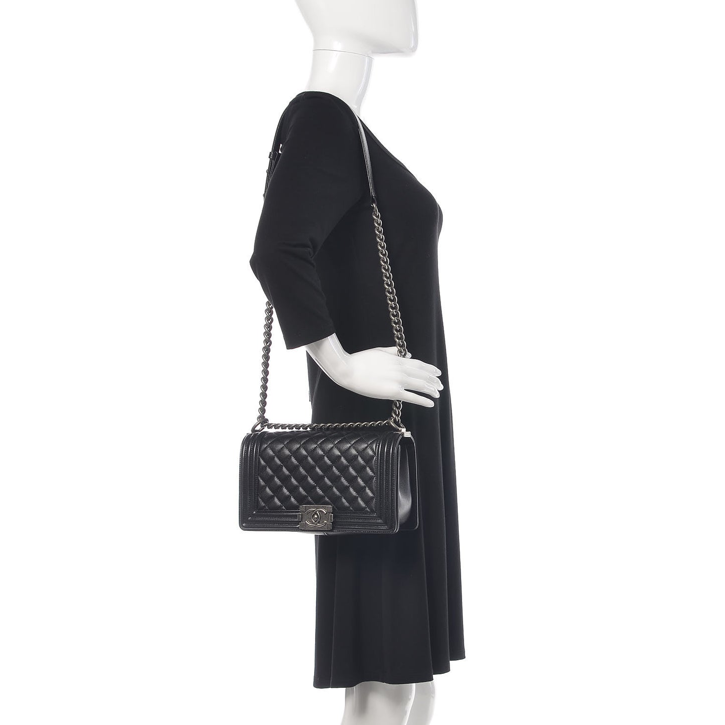 Caviar Quilted Medium Boy Flap Black