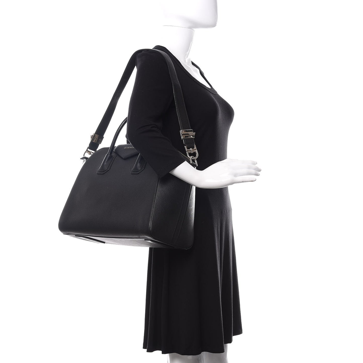 Sugar Goatskin Medium Antigona Black