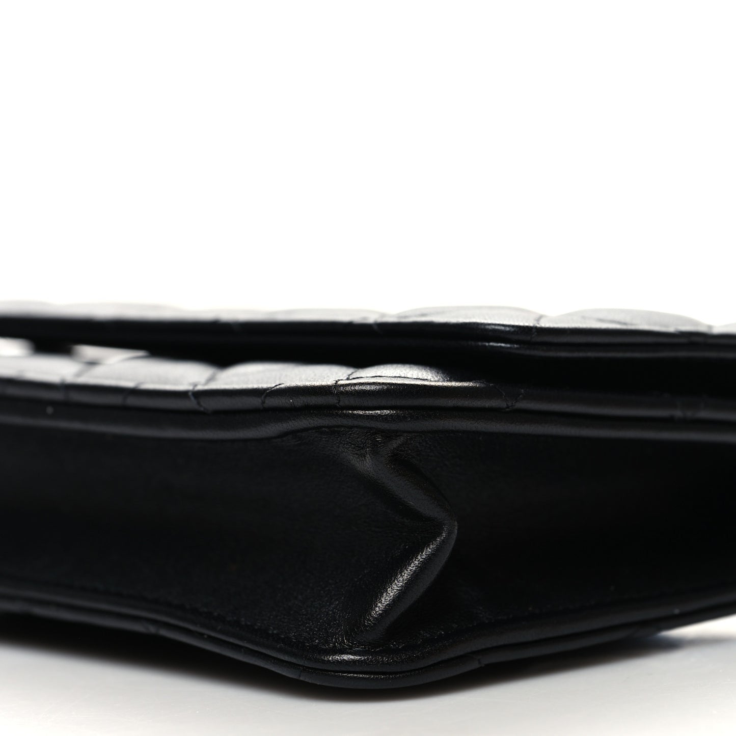 Lambskin Quilted Wallet On Chain WOC Black