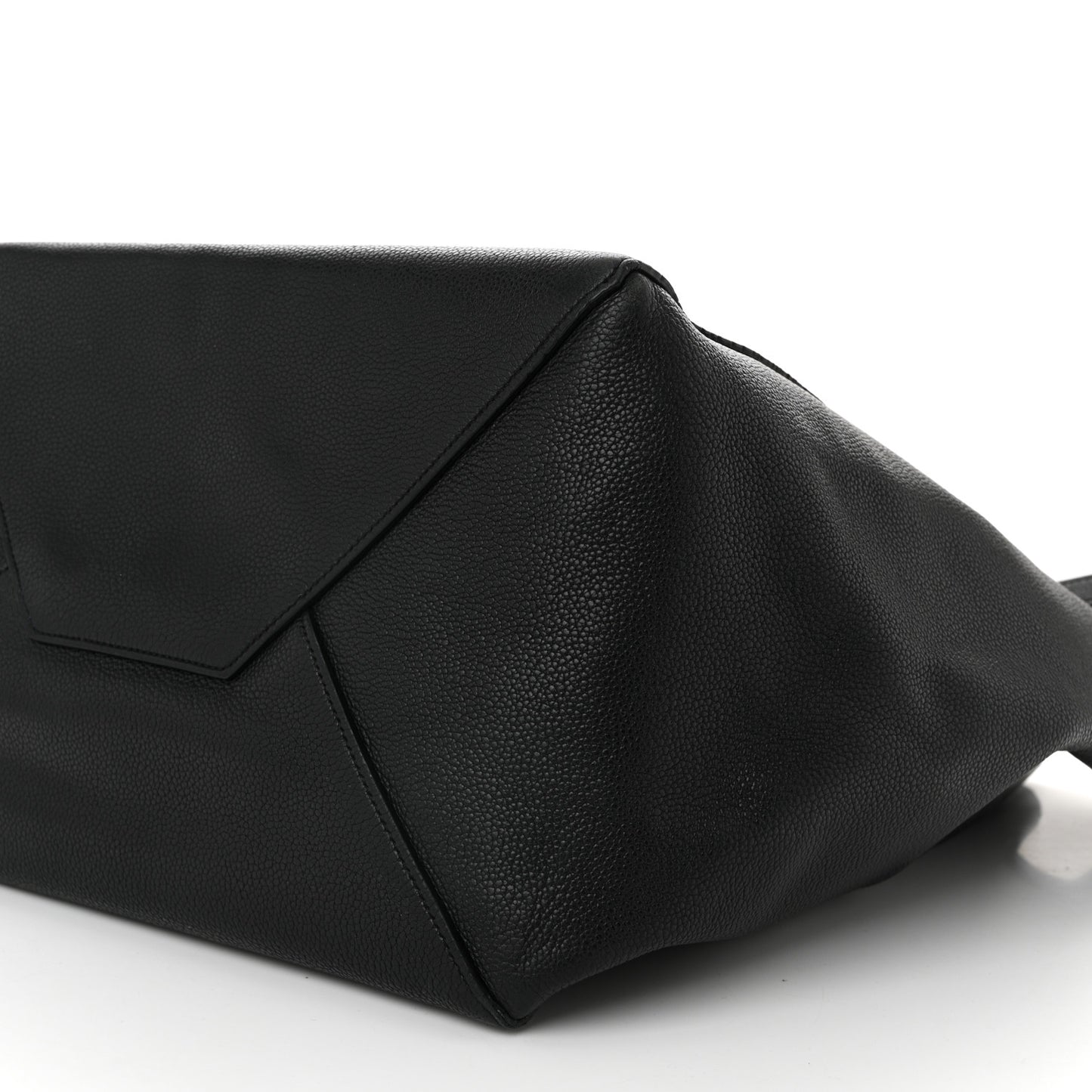 Soft Grained Calfskin Medium Belt Cabas Phantom Black