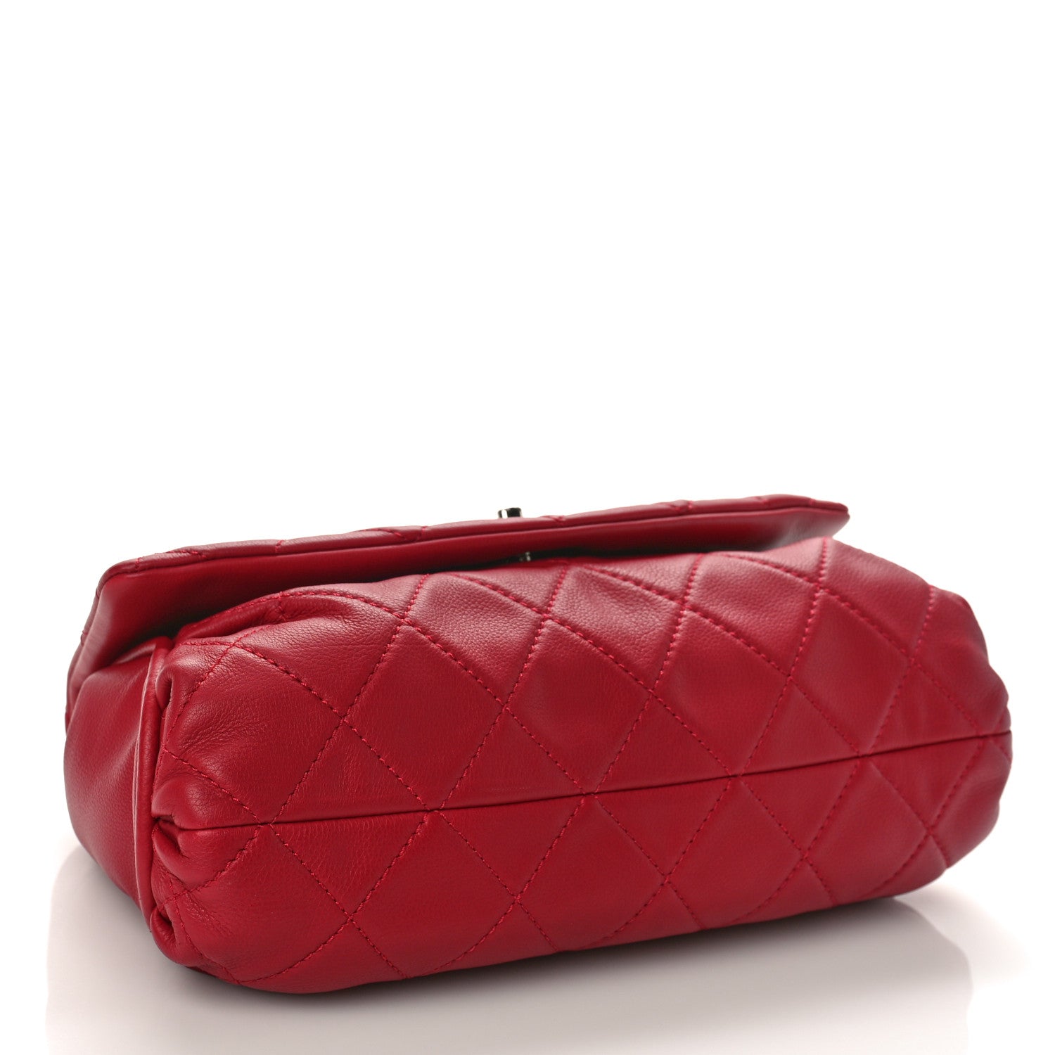 Chanel Calfskin Quilted CC Curvy Flap Red 4 of 10