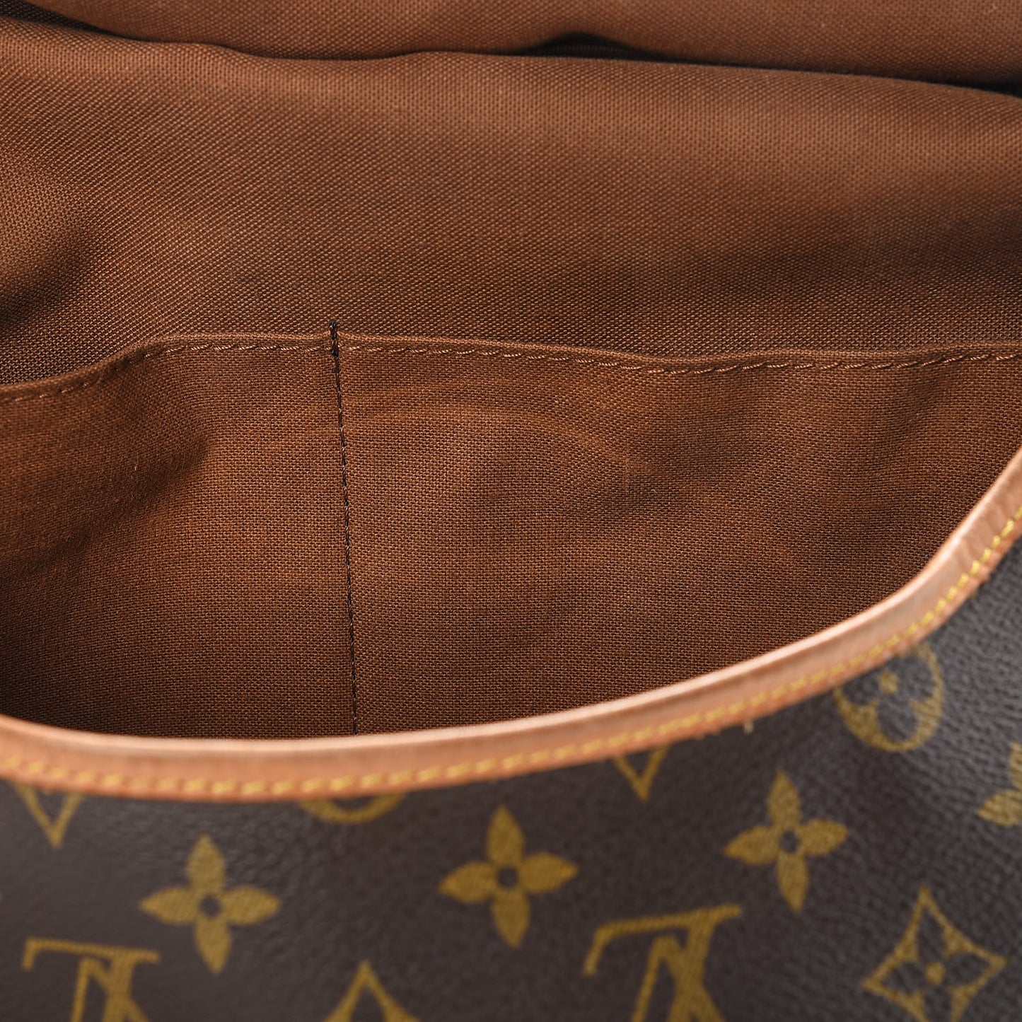 Monogram Saumur 35
