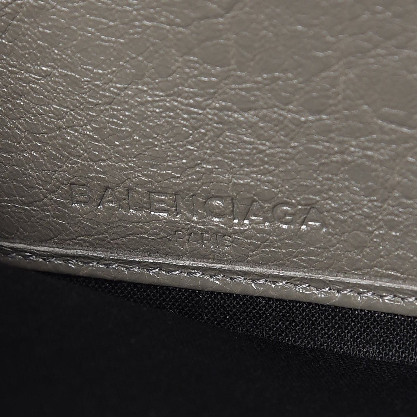 Agneau Classic Hardware Continental Zip Around Wallet Beige Liege