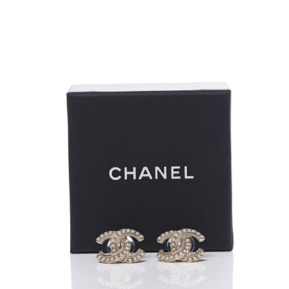 Chanel Pearl Queen of France CC Earrings Gold 5 of 5