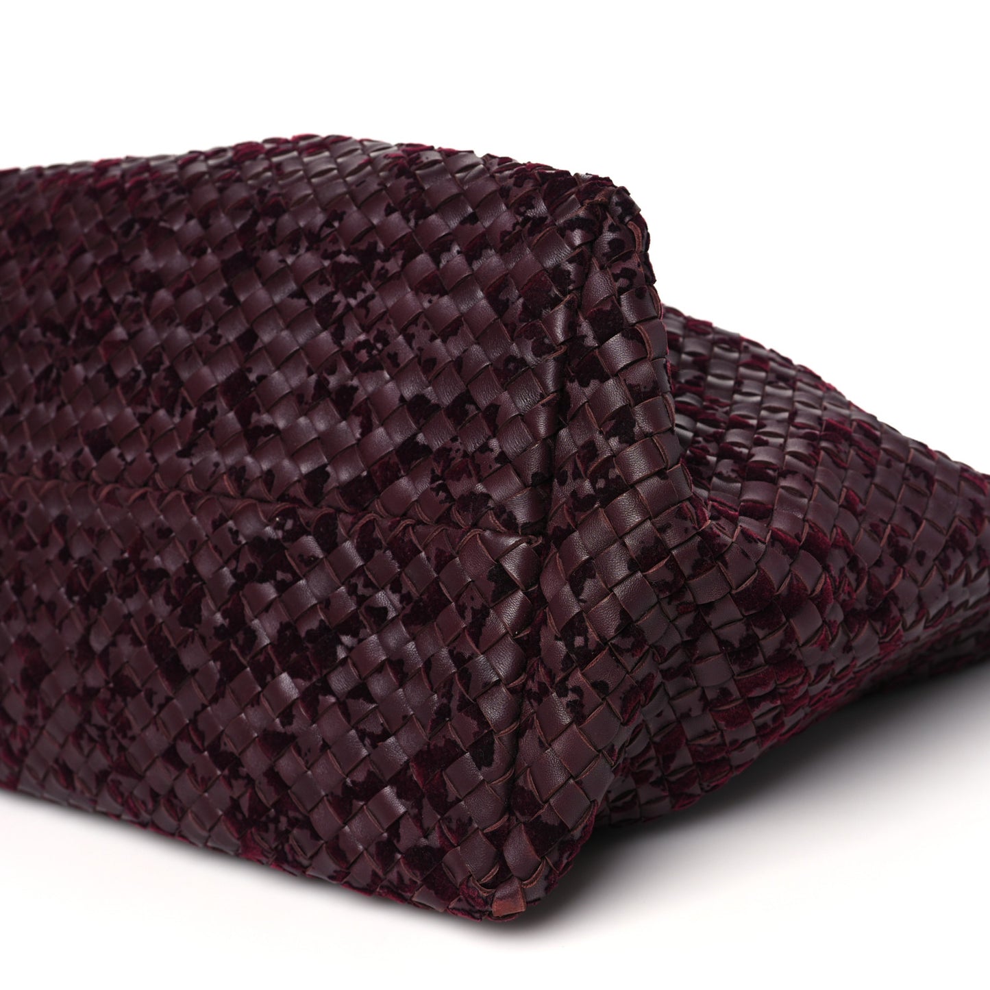 Nappa Velours Intrecciato Large Cabat Bordeaux
