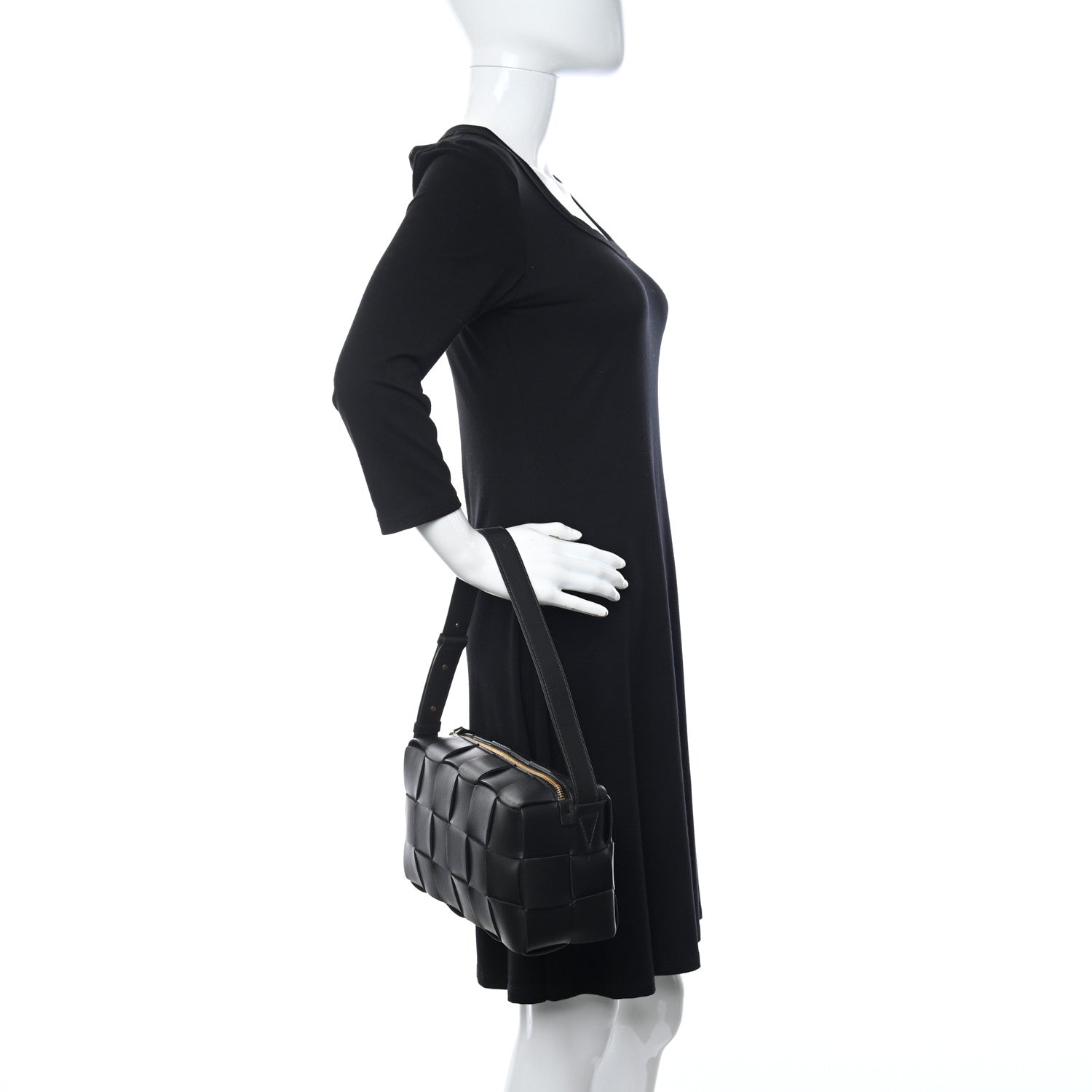 Bottega Veneta Lambskin Maxi Intrecciato Brick Cassette Bag Black 2 of 10