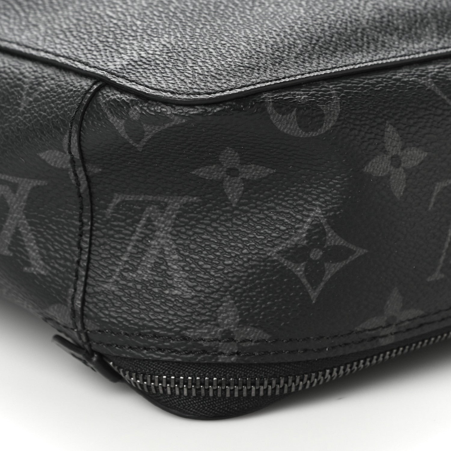 Louis Vuitton Monogram Eclipse Packing Cube GM 8 of 9