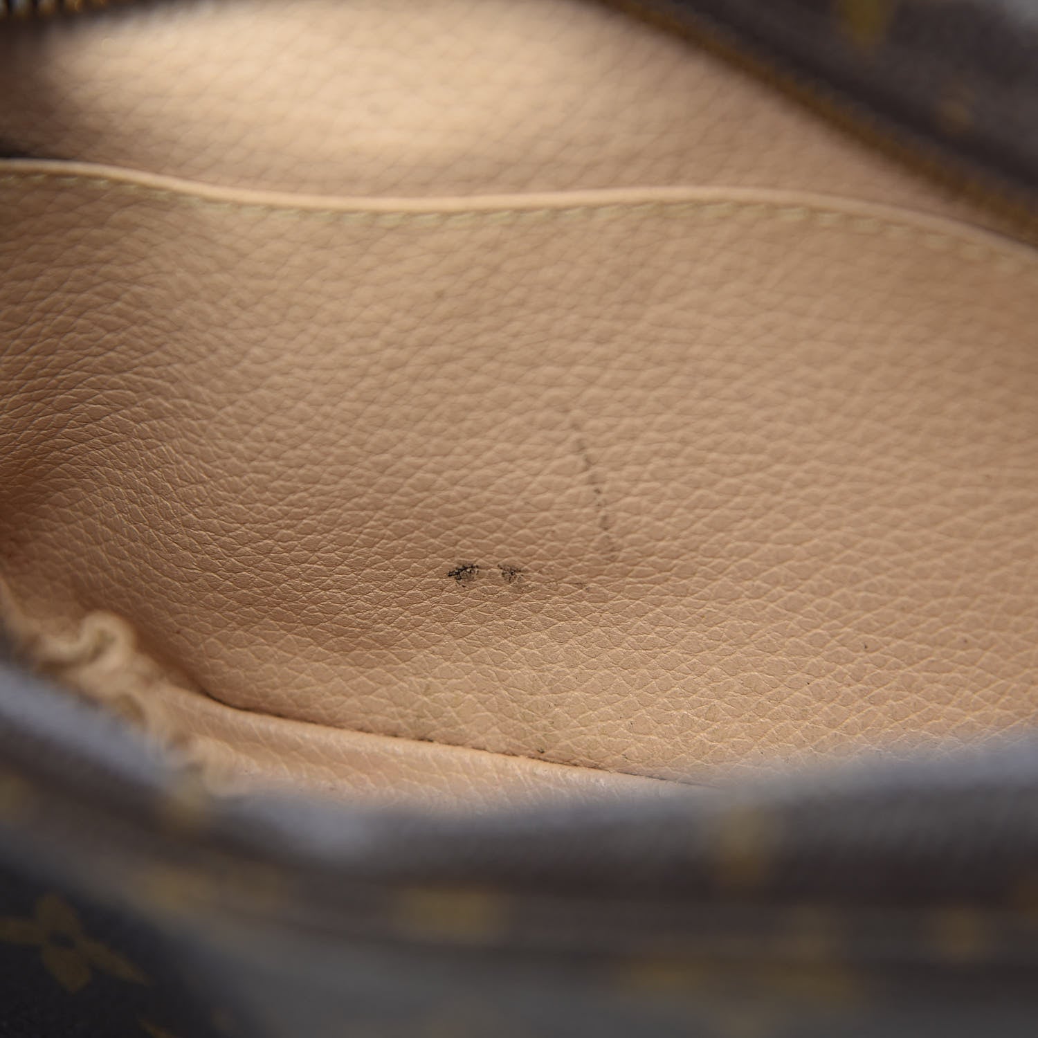 Louis Vuitton Monogram Trousse Toilette 19 7 of 8