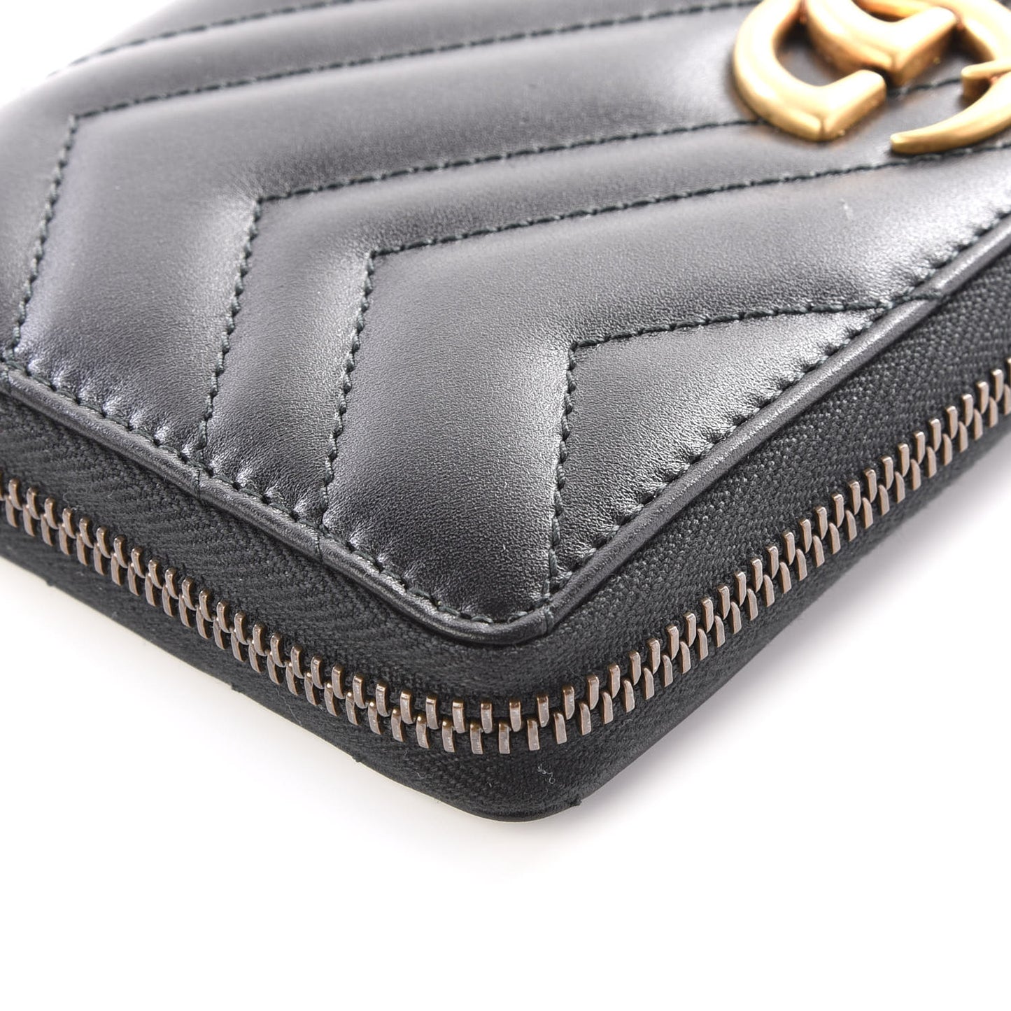 Calfskin Matelasse GG Marmont Zip Around Wallet Black