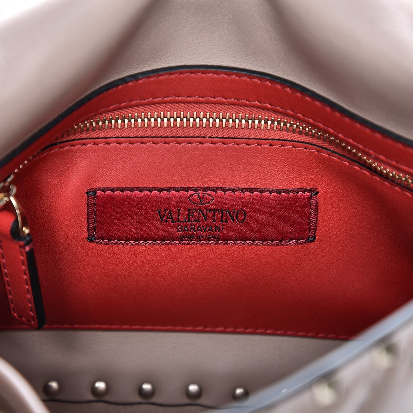 Lambskin Medium Rockstud Spike Shoulder Bag Poudre
