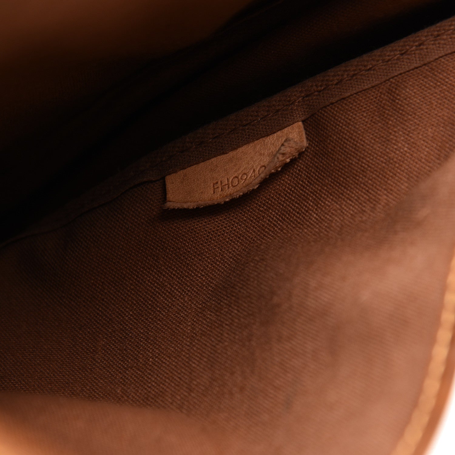 Louis Vuitton Monogram Saumur 43 6 of 17