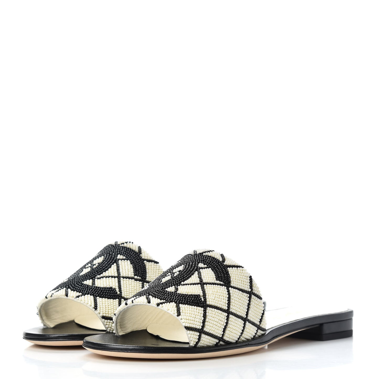 Pearl Embroidery Flat Sandals 37 White Black