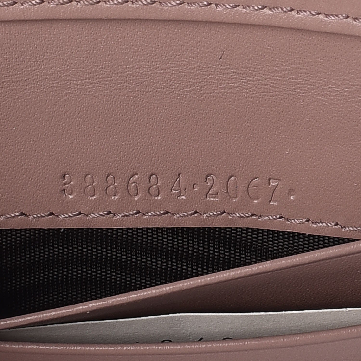 Gucci Guccissima Bow Train Pass Case Soft Pink 15 of 16