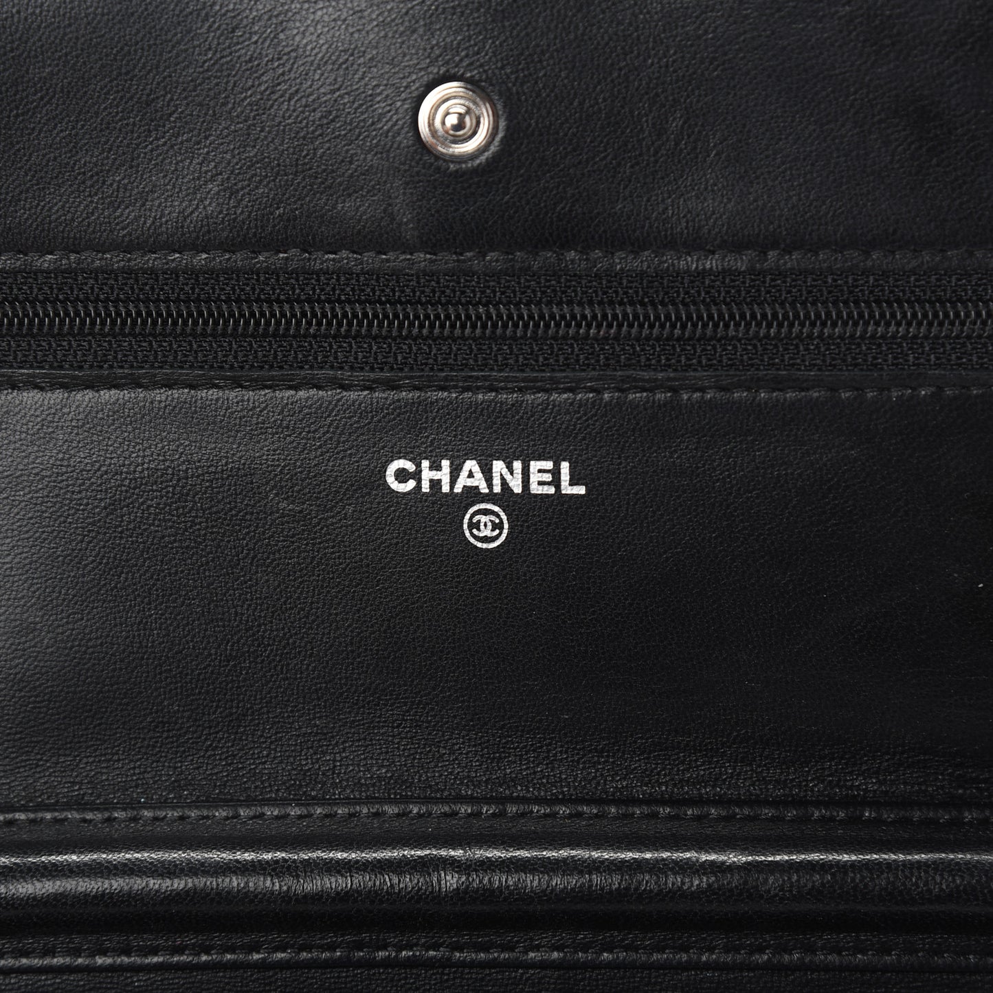 Lambskin Quilted Wallet On Chain WOC Black