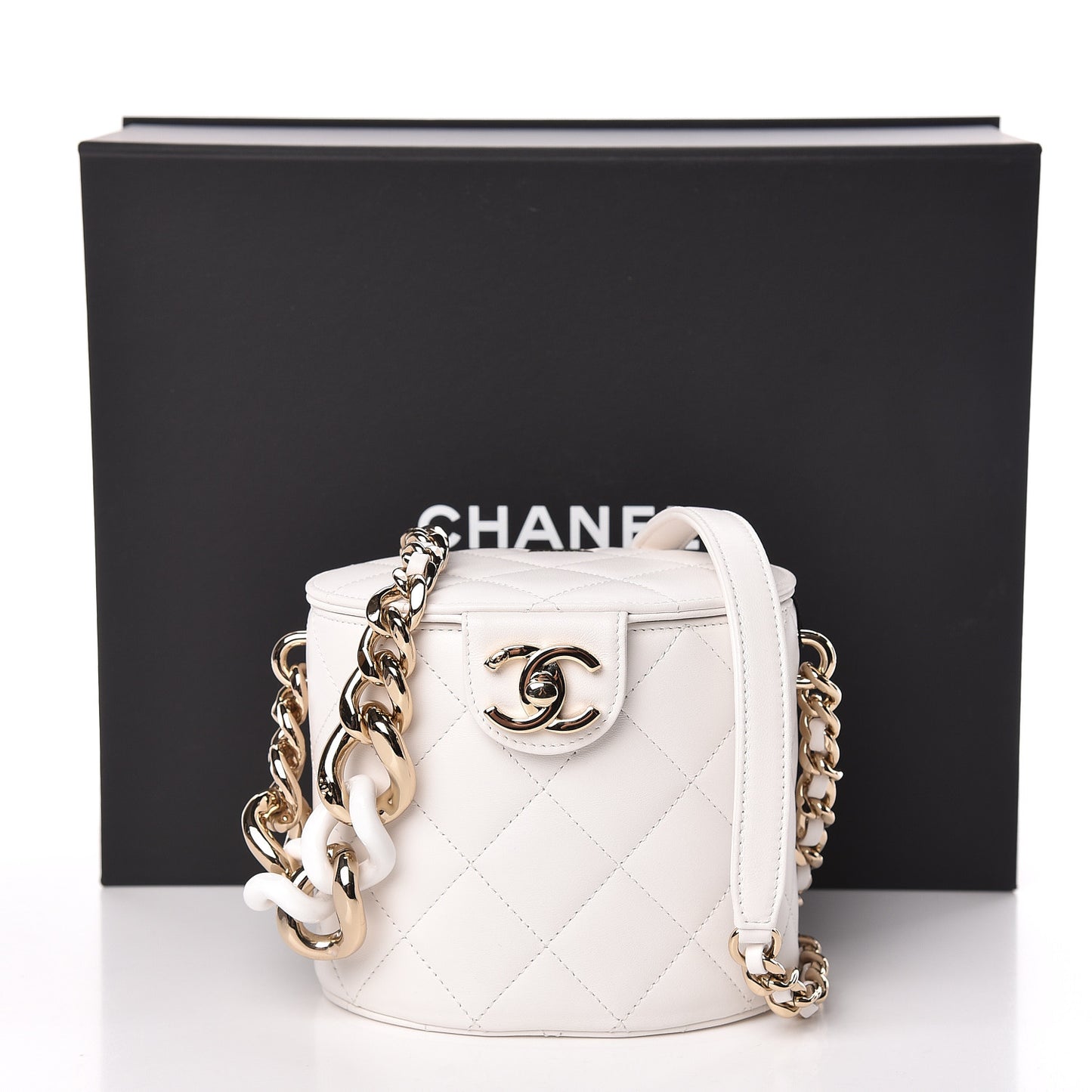 Lambskin Resin Elegant Chain Vanity Case White