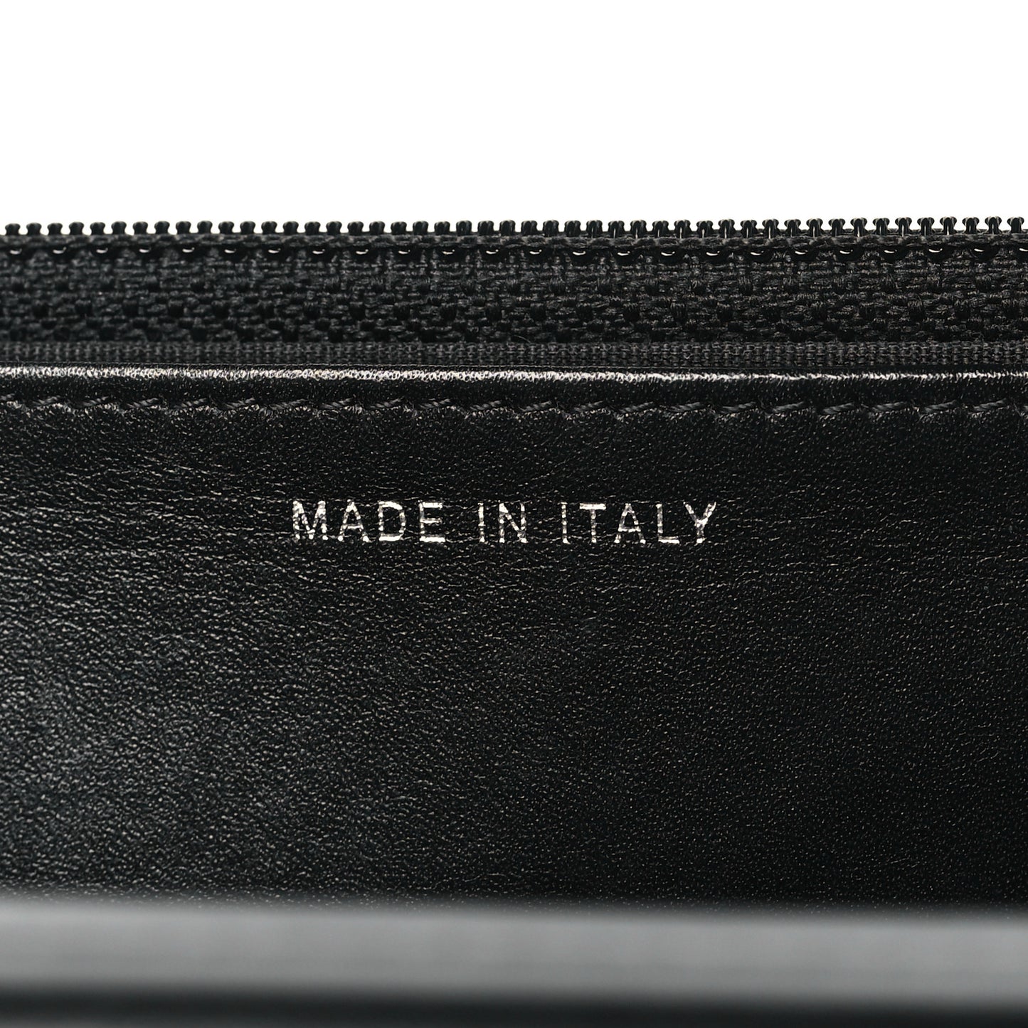 Calfskin Chain 20s Signe Wallet on Chain WOC Black
