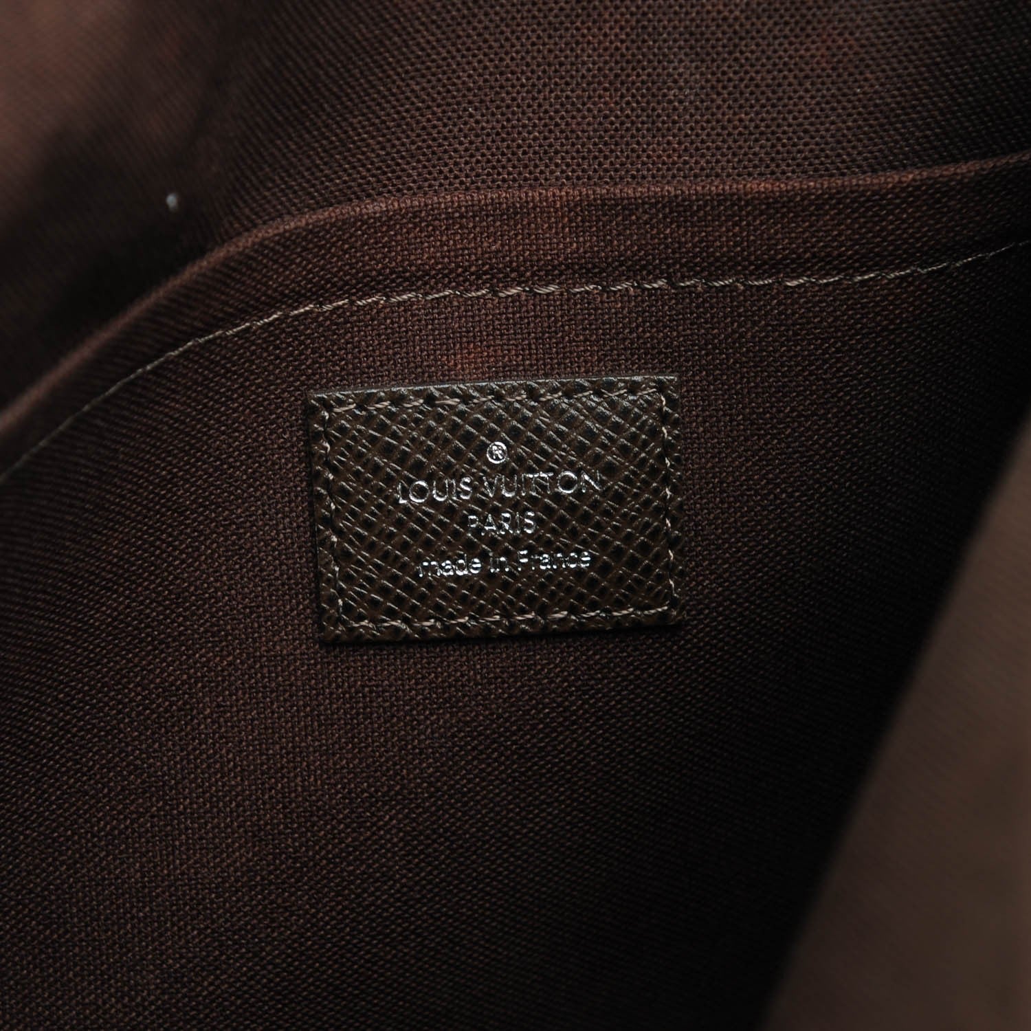 Louis Vuitton Taiga Andrei Grizzli 6 of 7