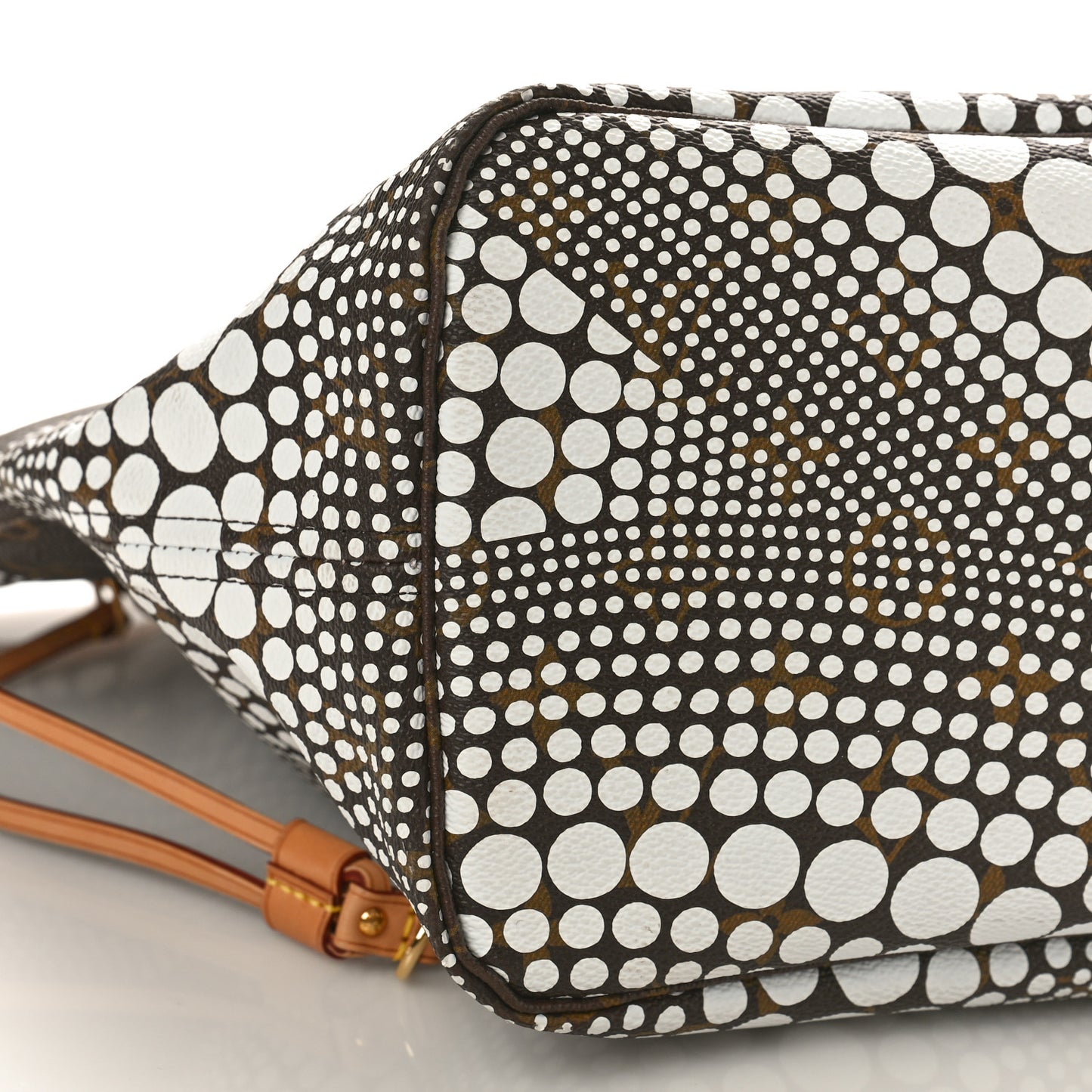 Monogram Kusama Waves Neverfull MM White