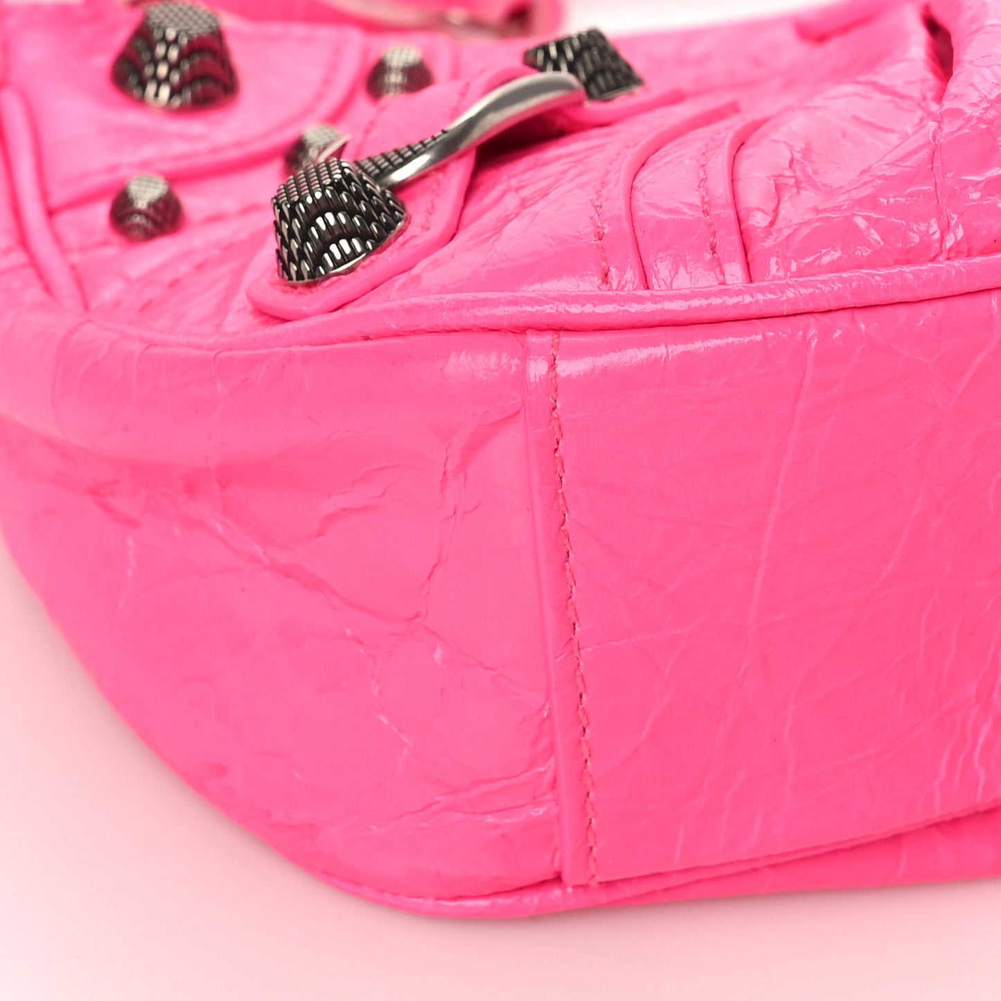 Agneau Arena Le Cagole Shoulder Bag XS Fluo Pink