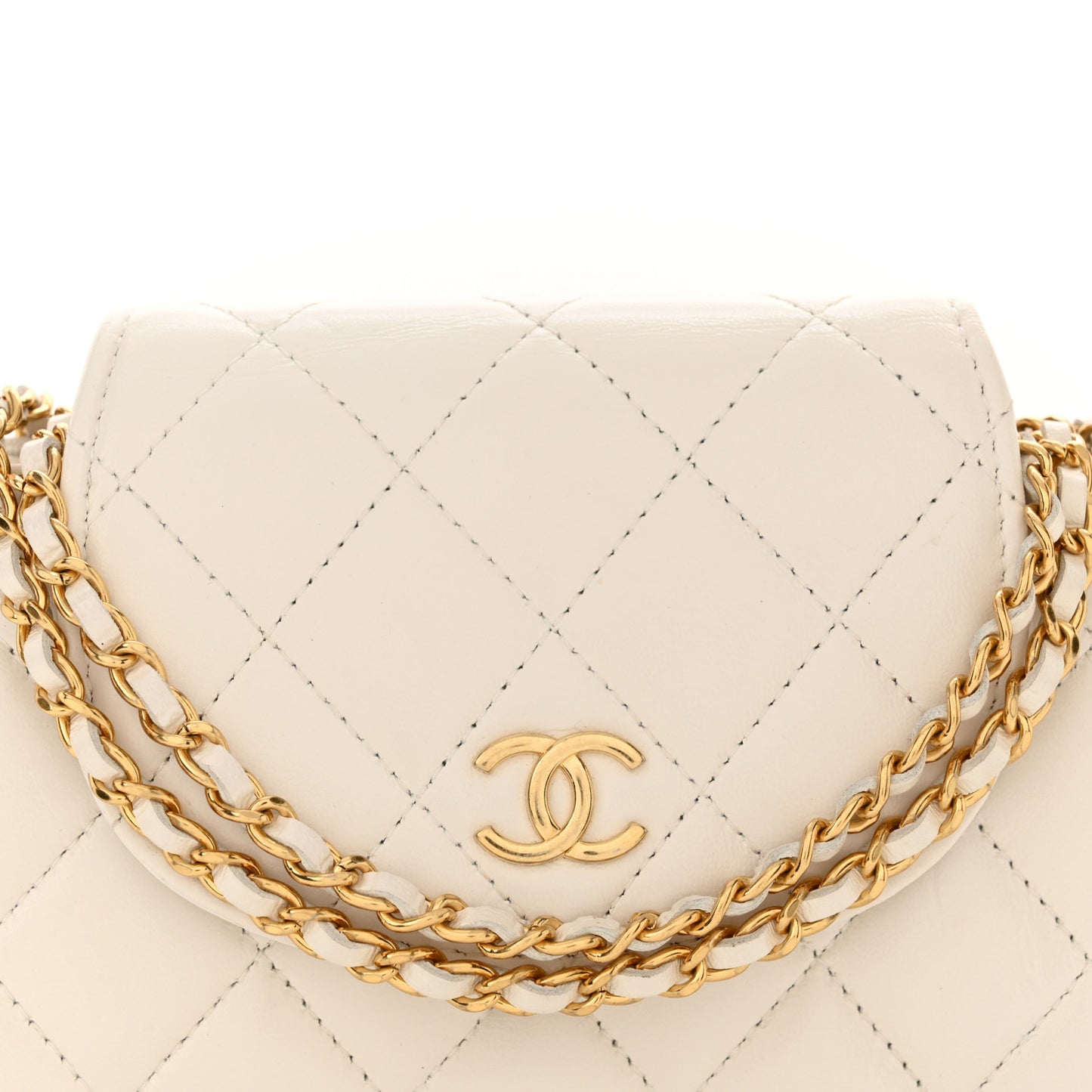 Quilted Flap With Chain White