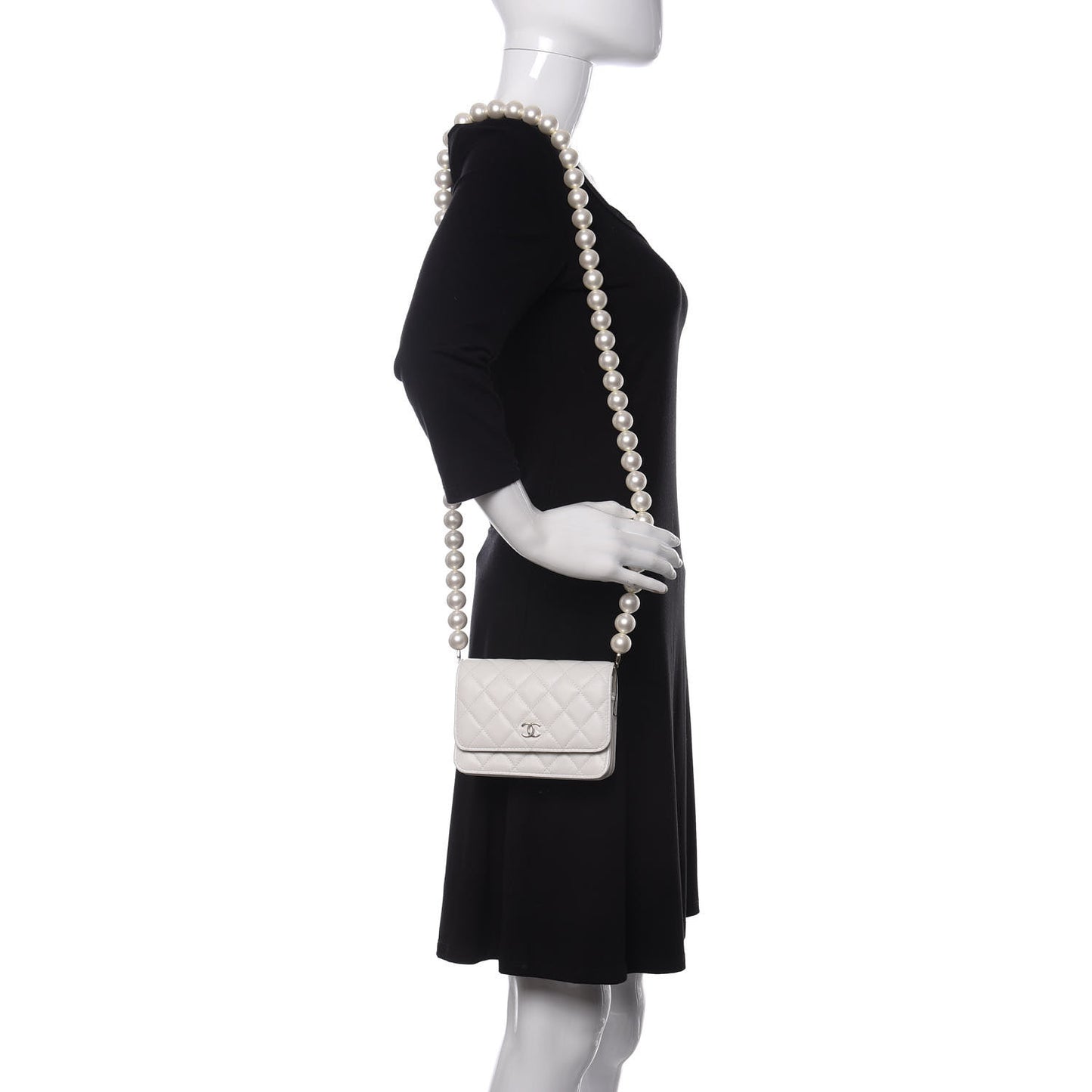 Calfskin Quilted Pearl Mini Wallet On Chain WOC White