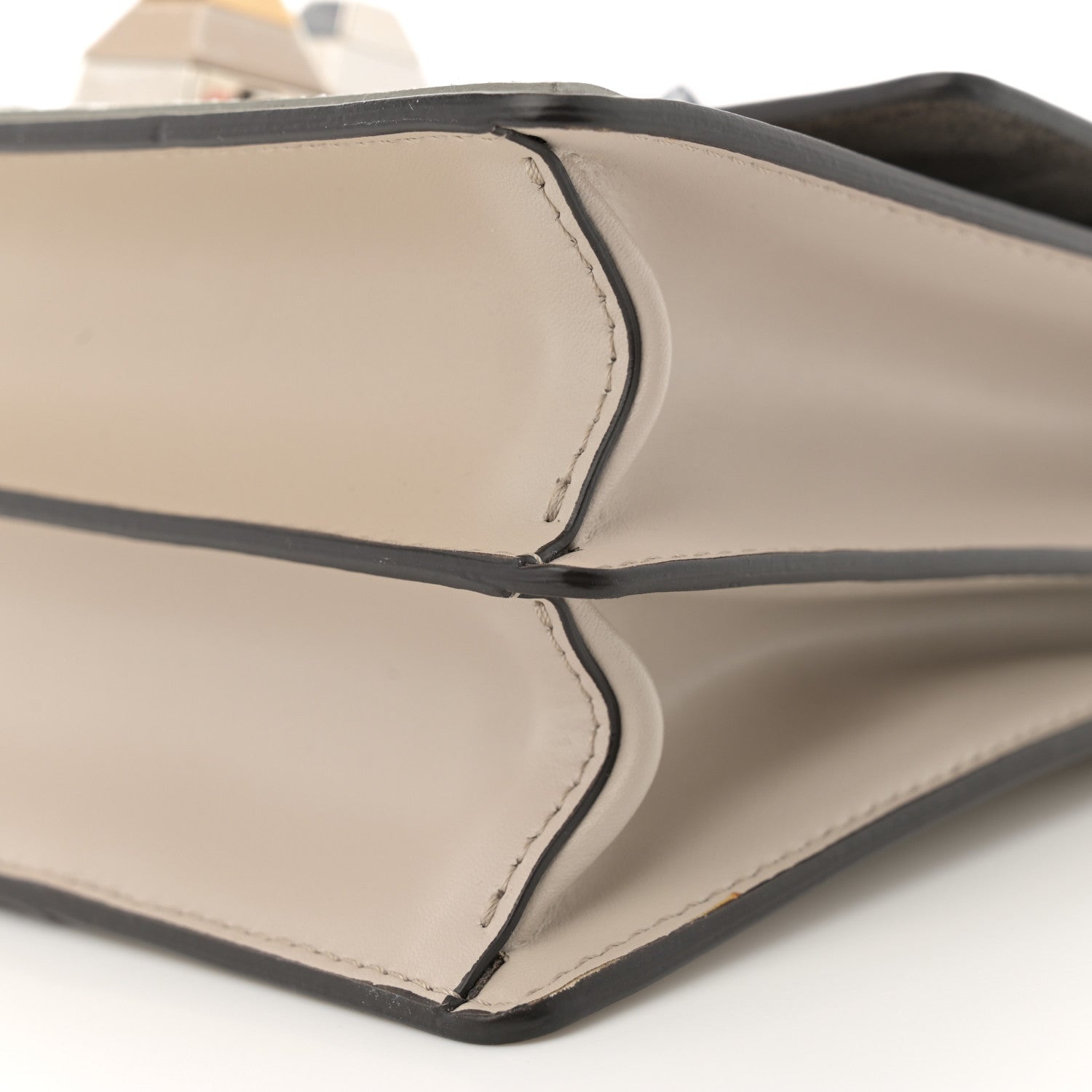 Fendi Vitello Liberty Lucido Catalan Mirror Hypnoteyes Studded Small Kan I Shoulder Bag Grigio Polvere Bordeaux Multicolor 10 of 10