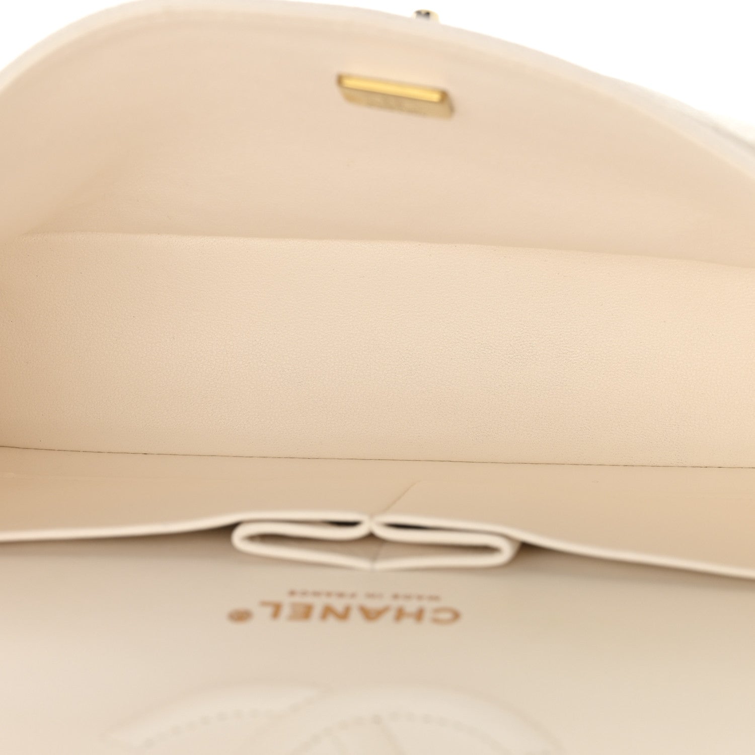 Chanel Caviar Quilted Medium Double Flap White 5 of 10