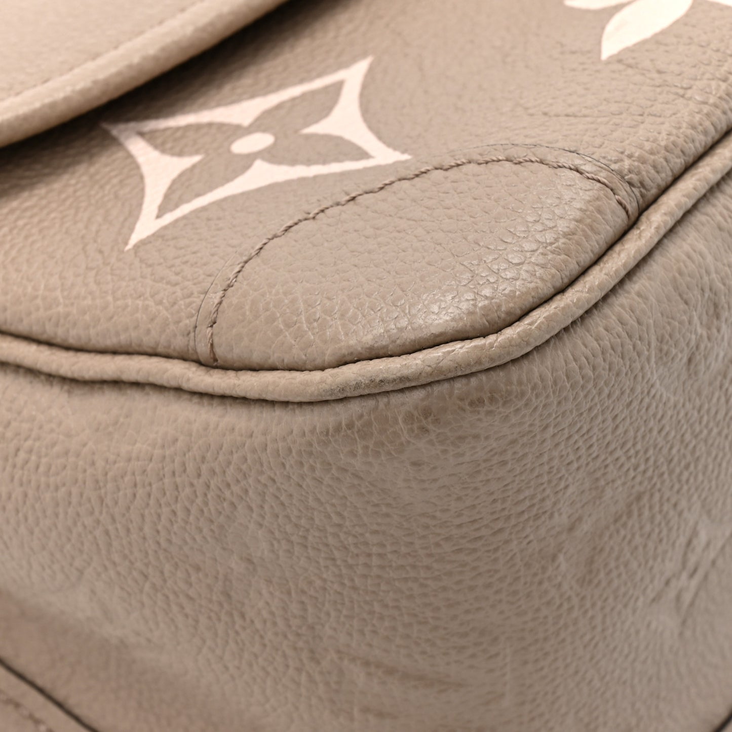 Empreinte Monogram Giant Diane Tourterelle Creme