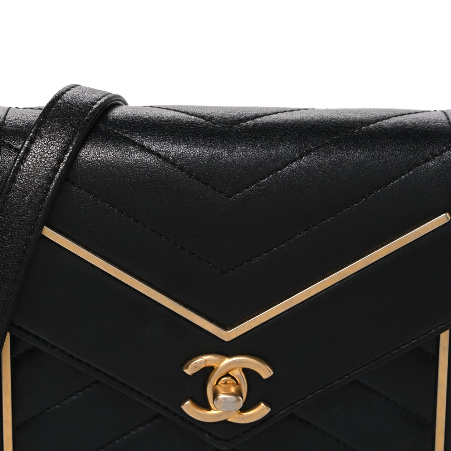 Lambskin Reversed Chevron Quilted Flap Black