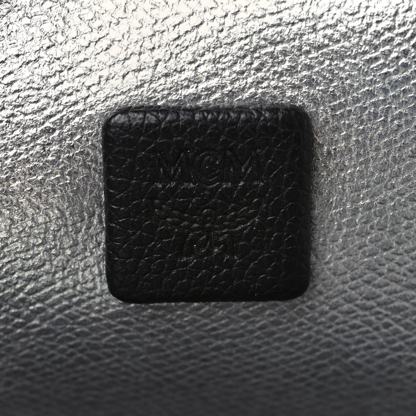 Grained Calfskin Medium Yris Shopper Tote Black
