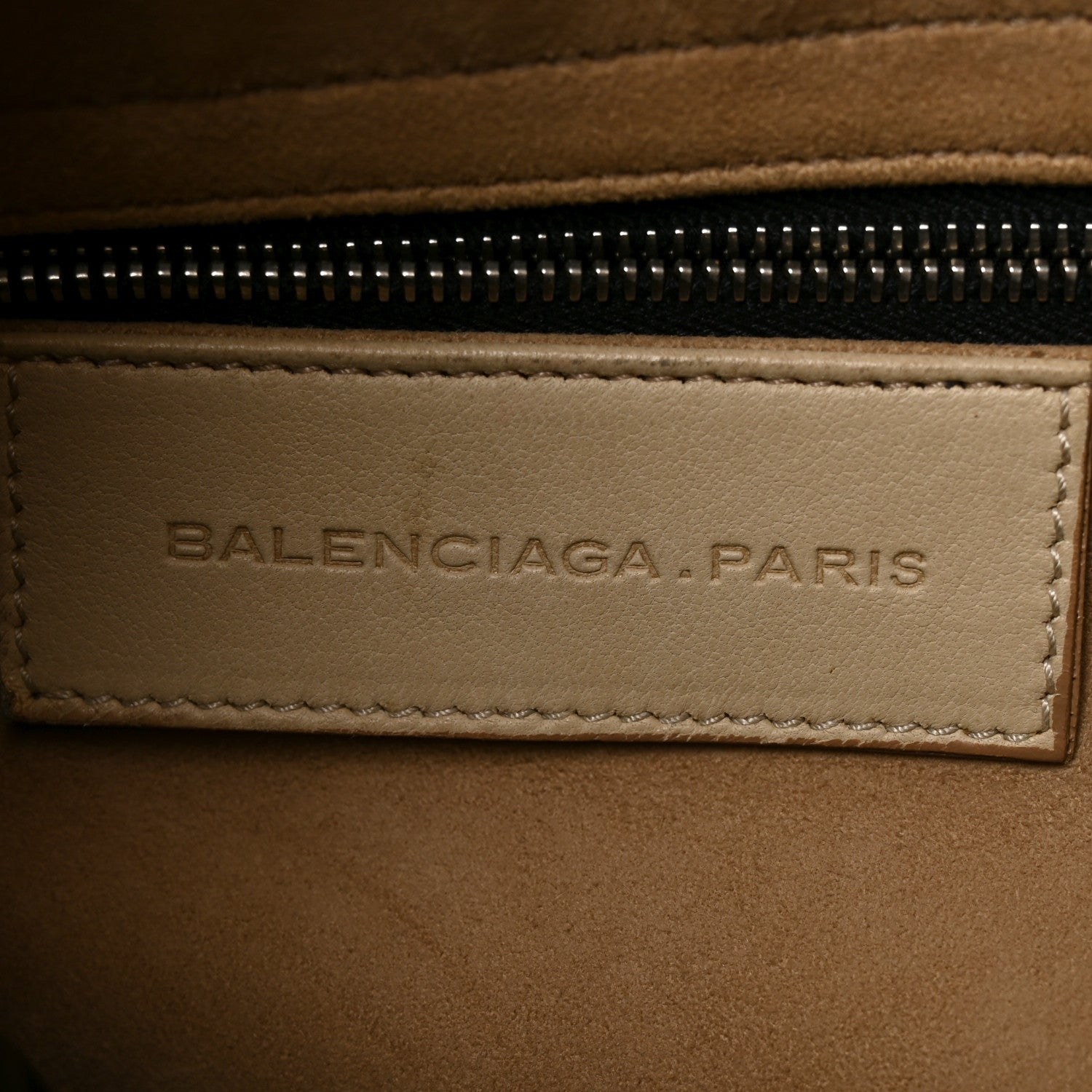 Balenciaga Suede Strike Hold Hobo Natural 7 of 11