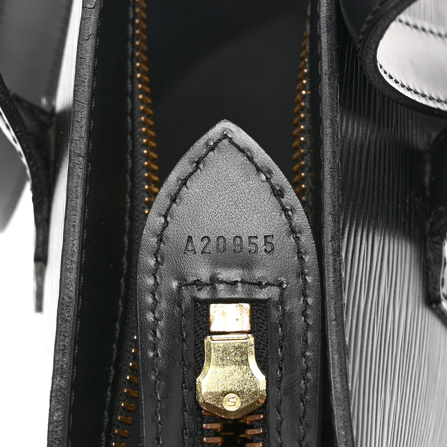 Louis Vuitton Epi Saint Jacques GM Black 7 of 10