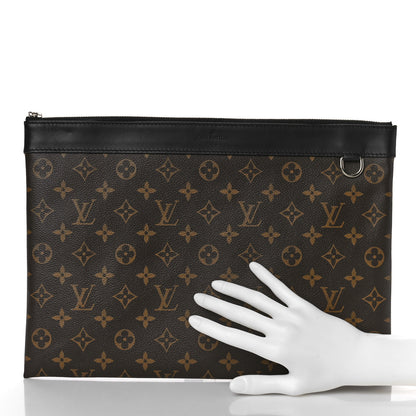 Louis Vuitton Monogram Discovery Pochette GM 2 of 8