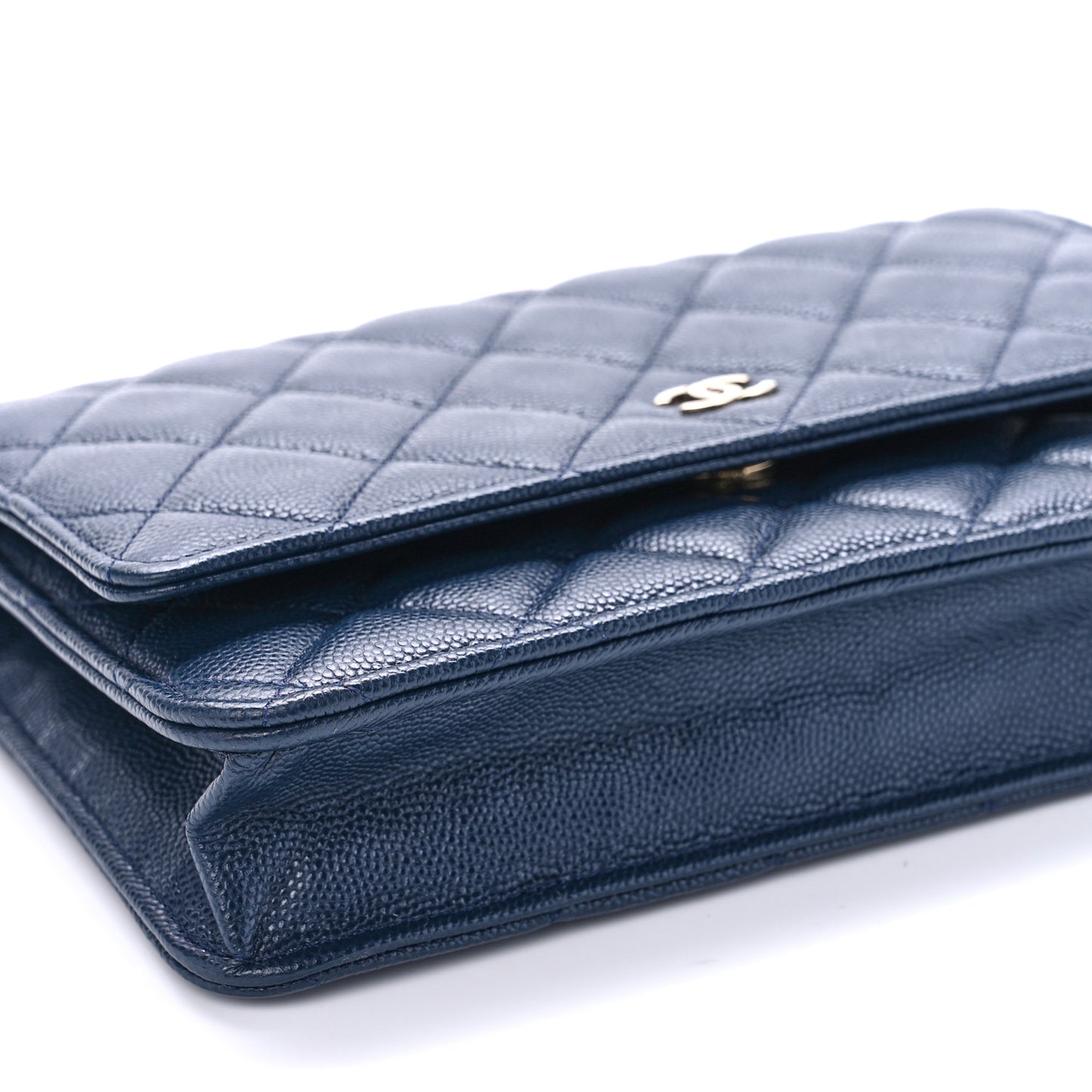 Iridescent Caviar Quilted Wallet On Chain WOC Blue