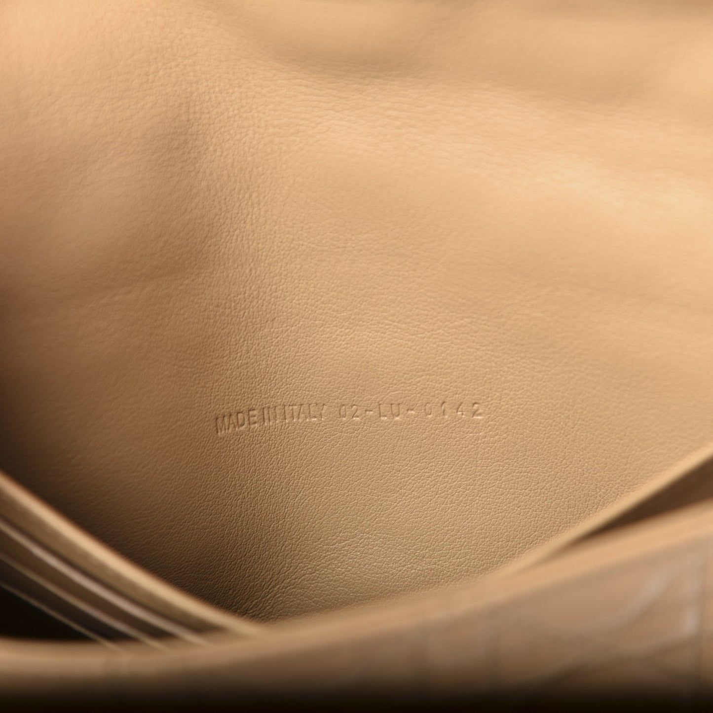 Patent Cannage New Lock Pouch Beige