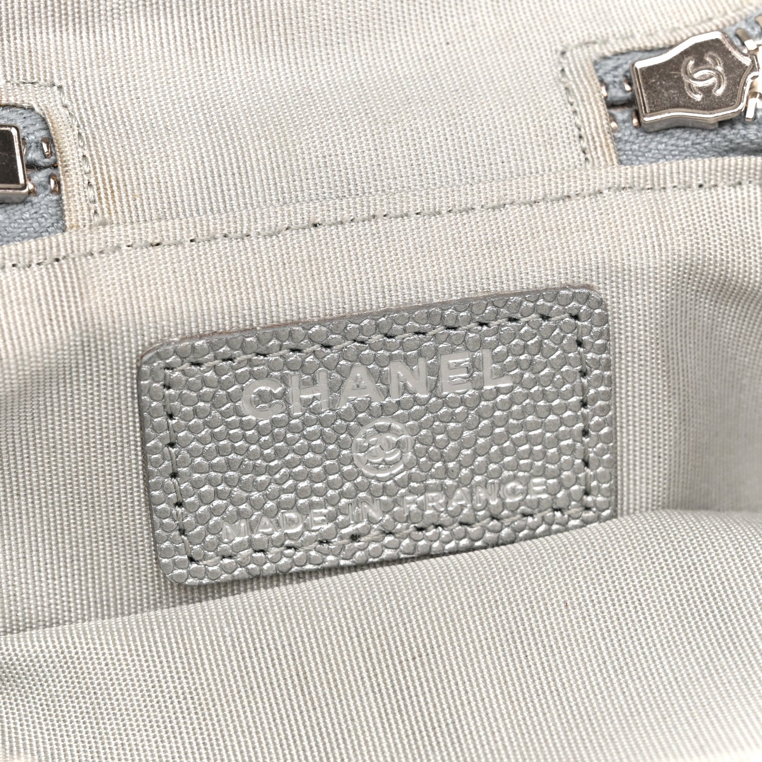 Chanel Metallic Caviar Quilted Mini Top Handle Vanity With Chain Silver 6 of 13