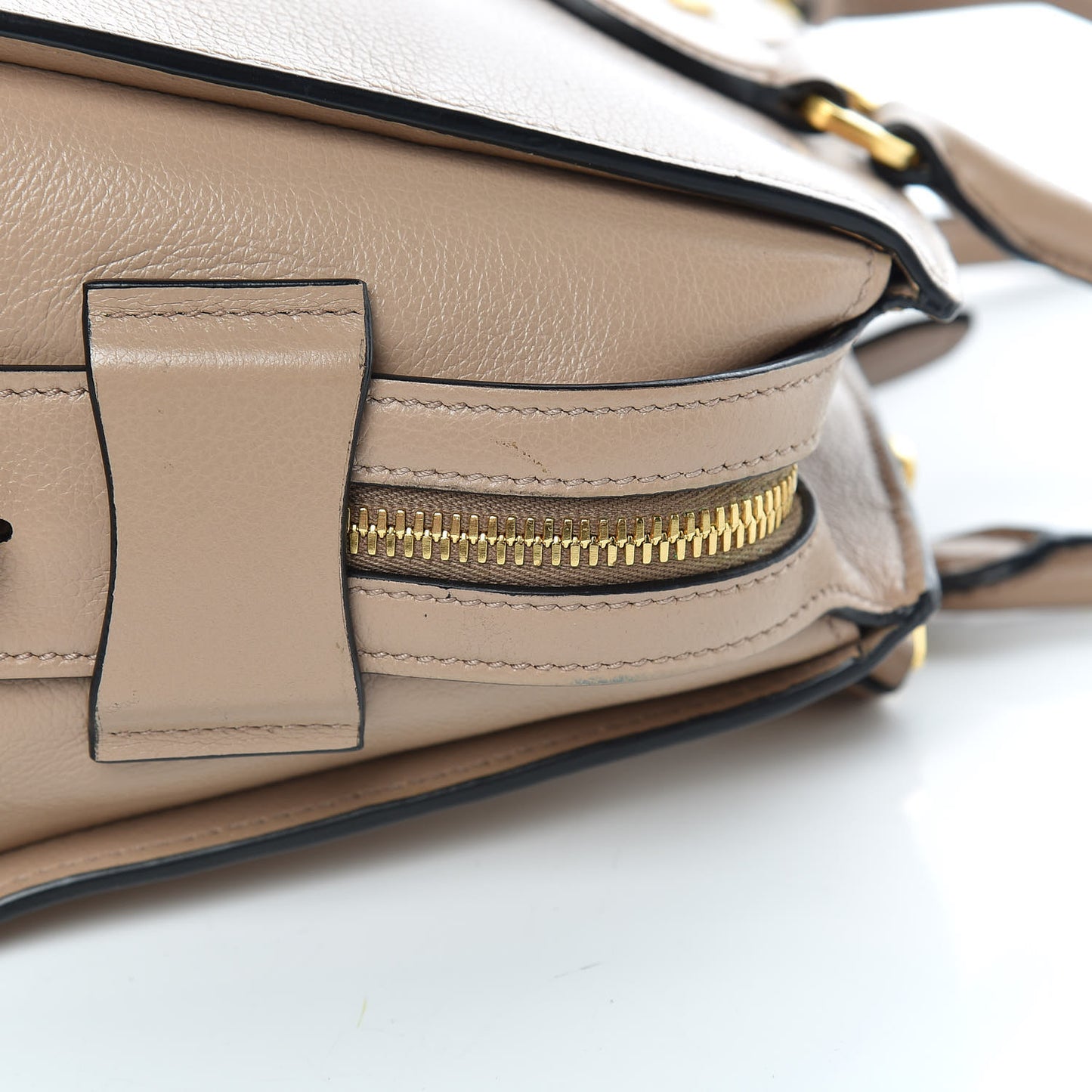 Glace Calfskin Shoulder Bag Cammeo