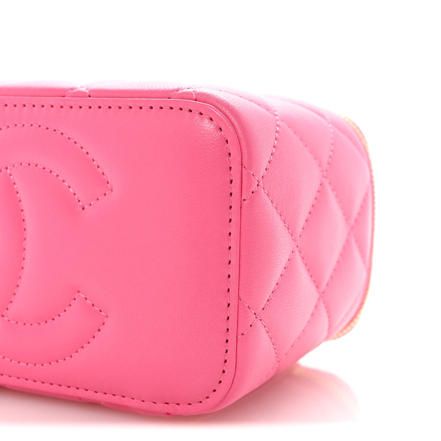 Lambskin Enamel Quilted Small Coco Hearts Vanity Case With Chain Pink