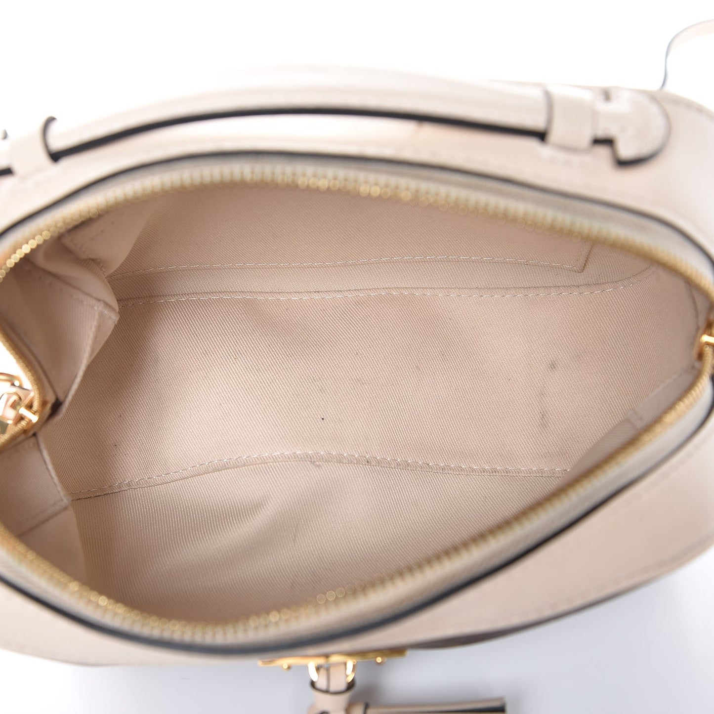 Monogram Saintonge Creme