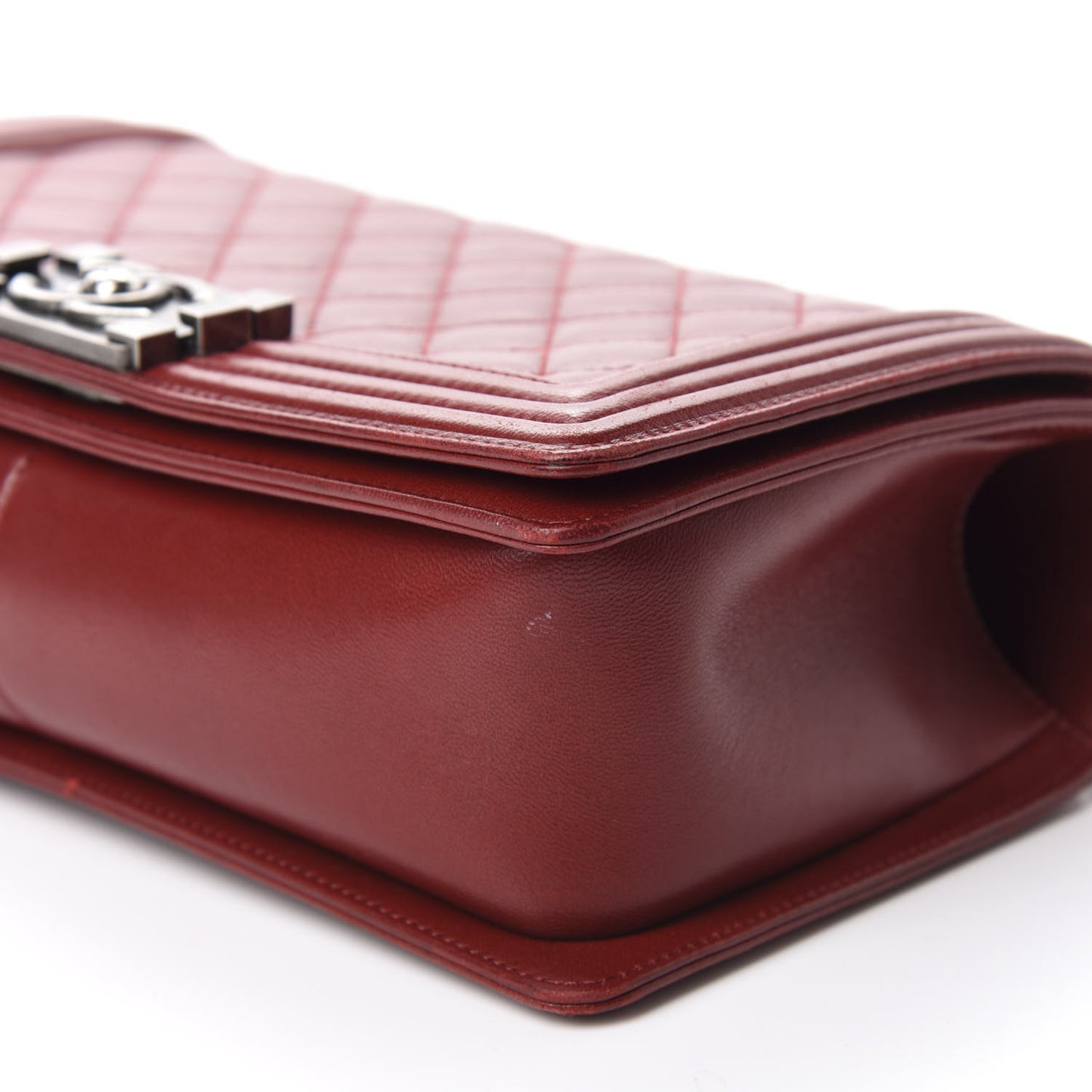 Lambskin Quilted Medium Boy Flap Red