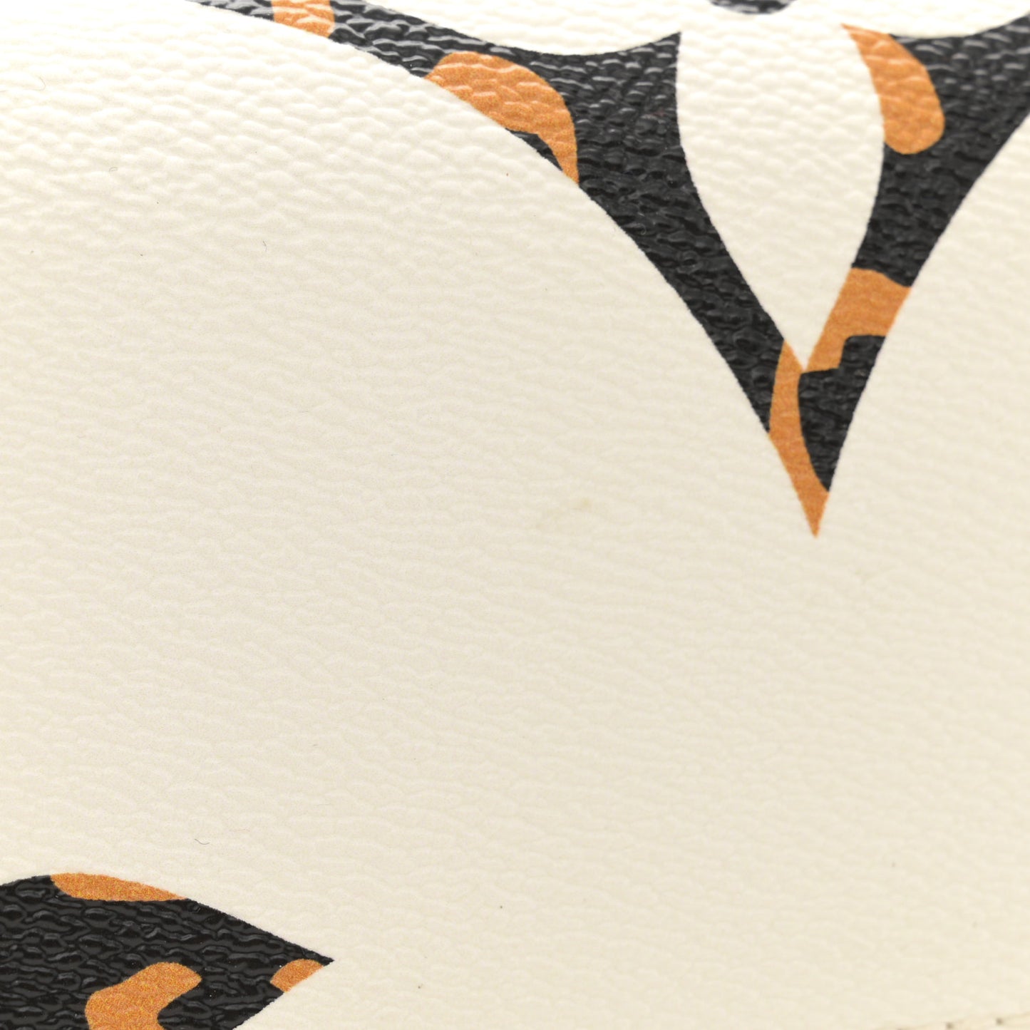 Monogram Giant Jungle Onthego GM Ivory