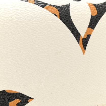 Louis Vuitton Monogram Giant Jungle Onthego GM Ivory 12 of 12